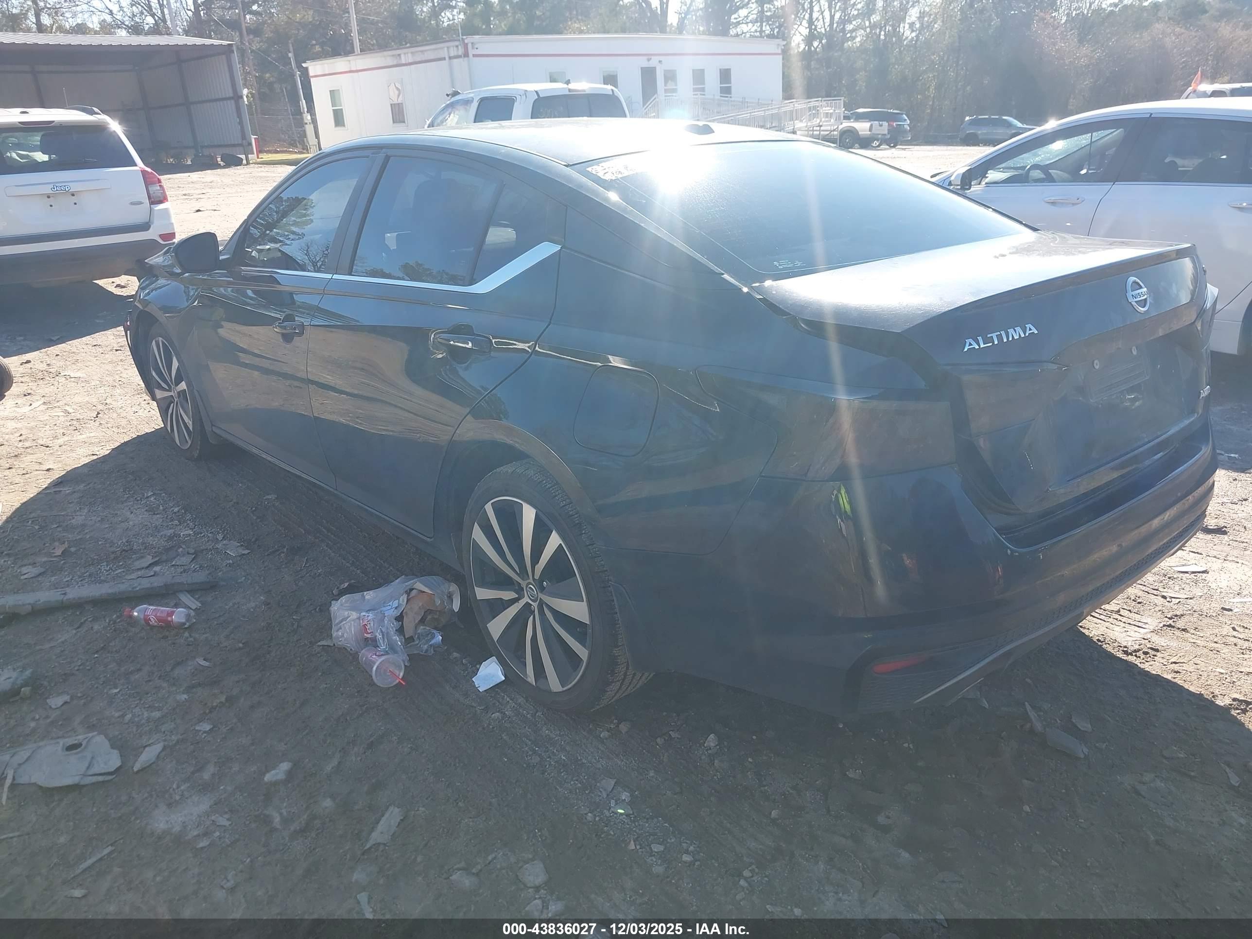 NISSAN ALTIMA image 3