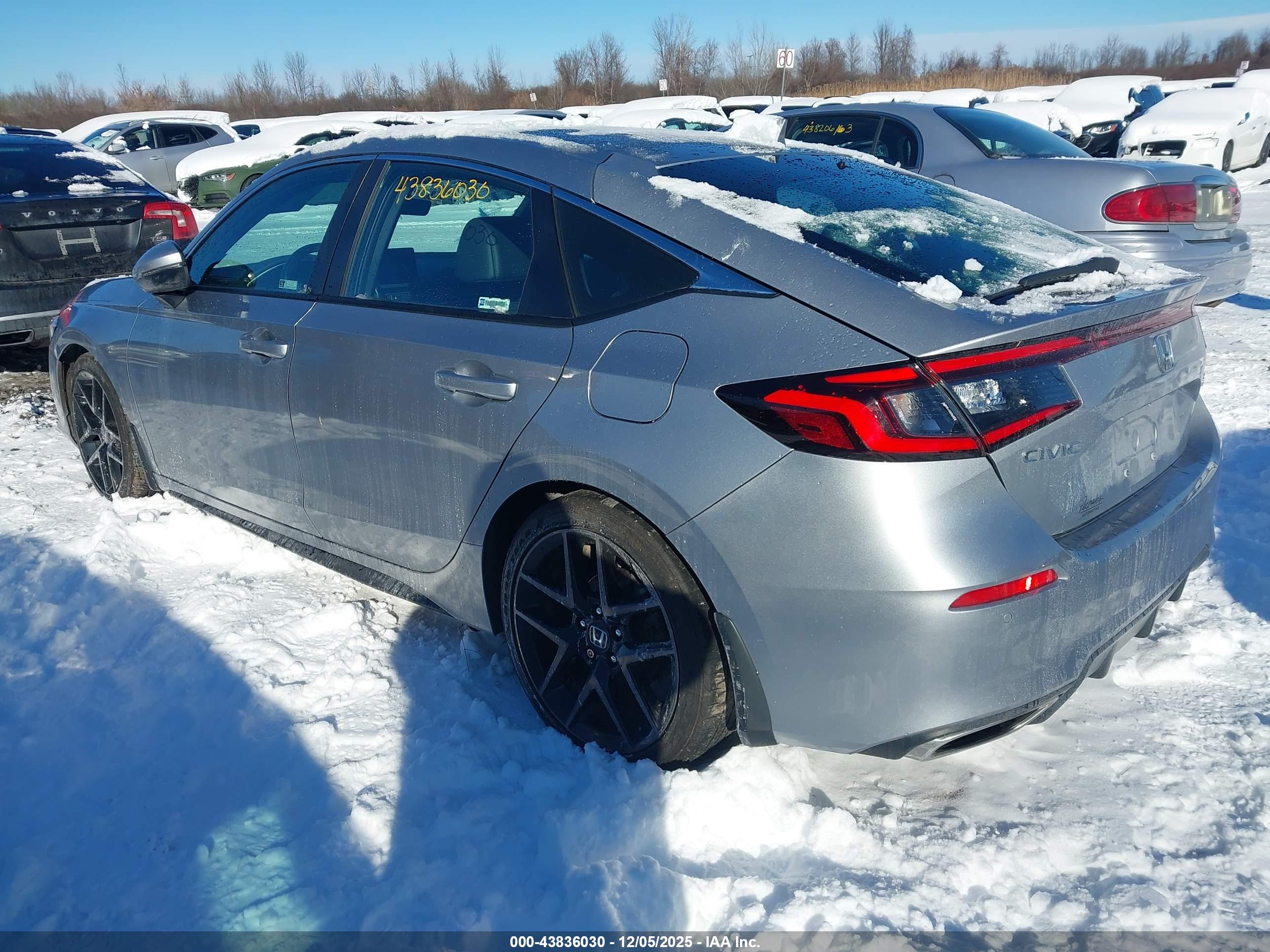 HONDA CIVIC image 3