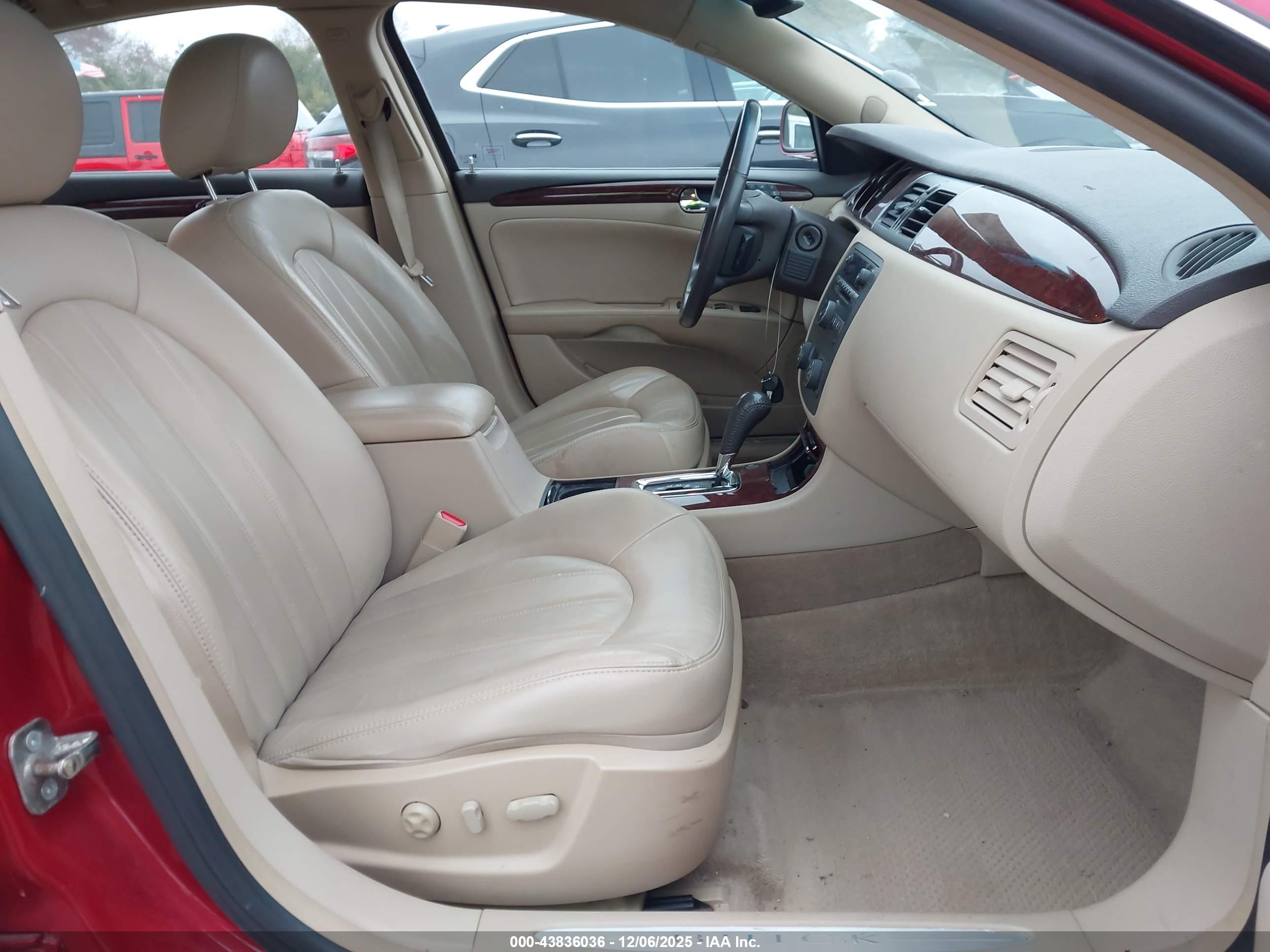 BUICK LUCERNE image 5