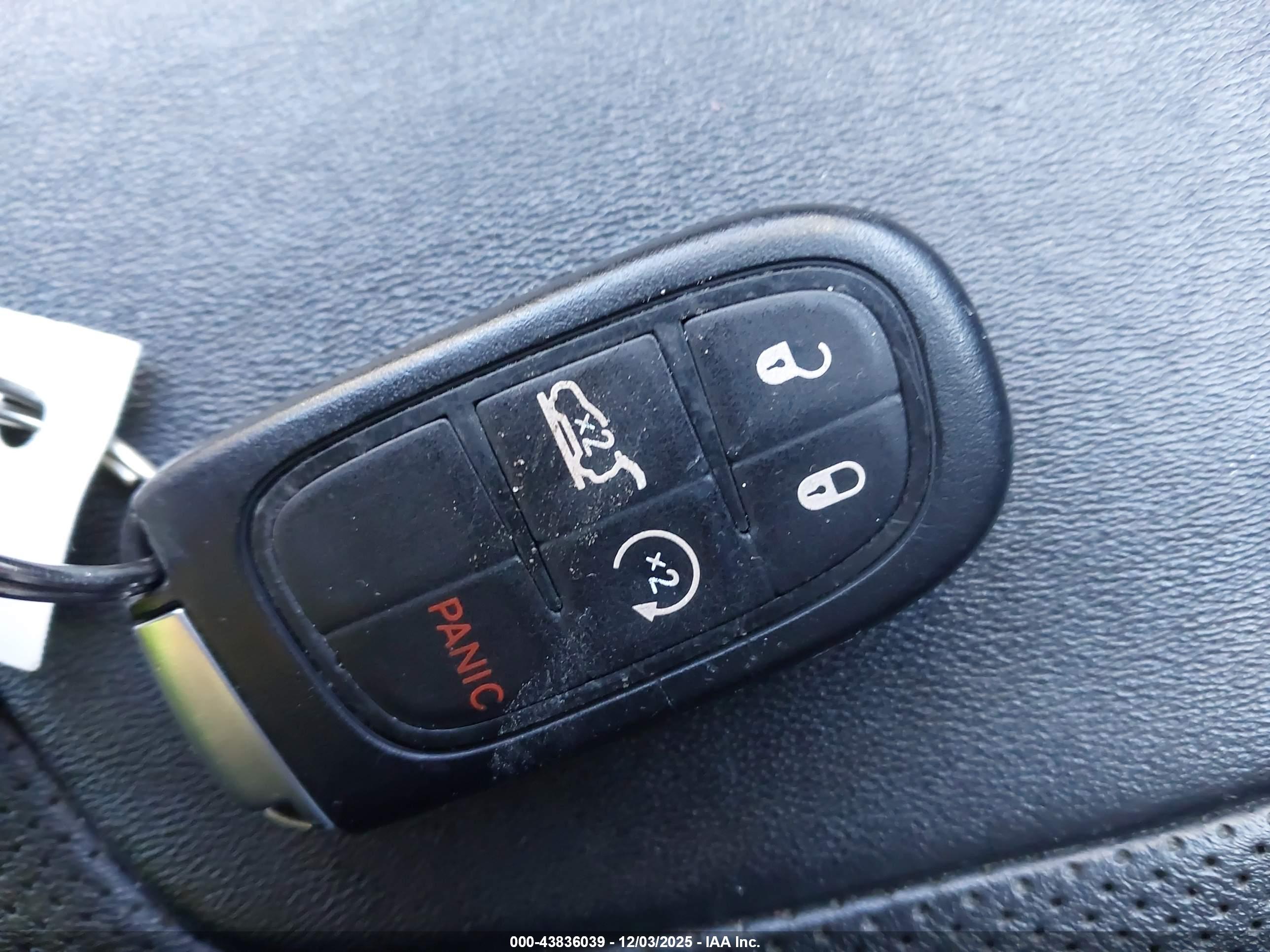 JEEP CHEROKEE image 11