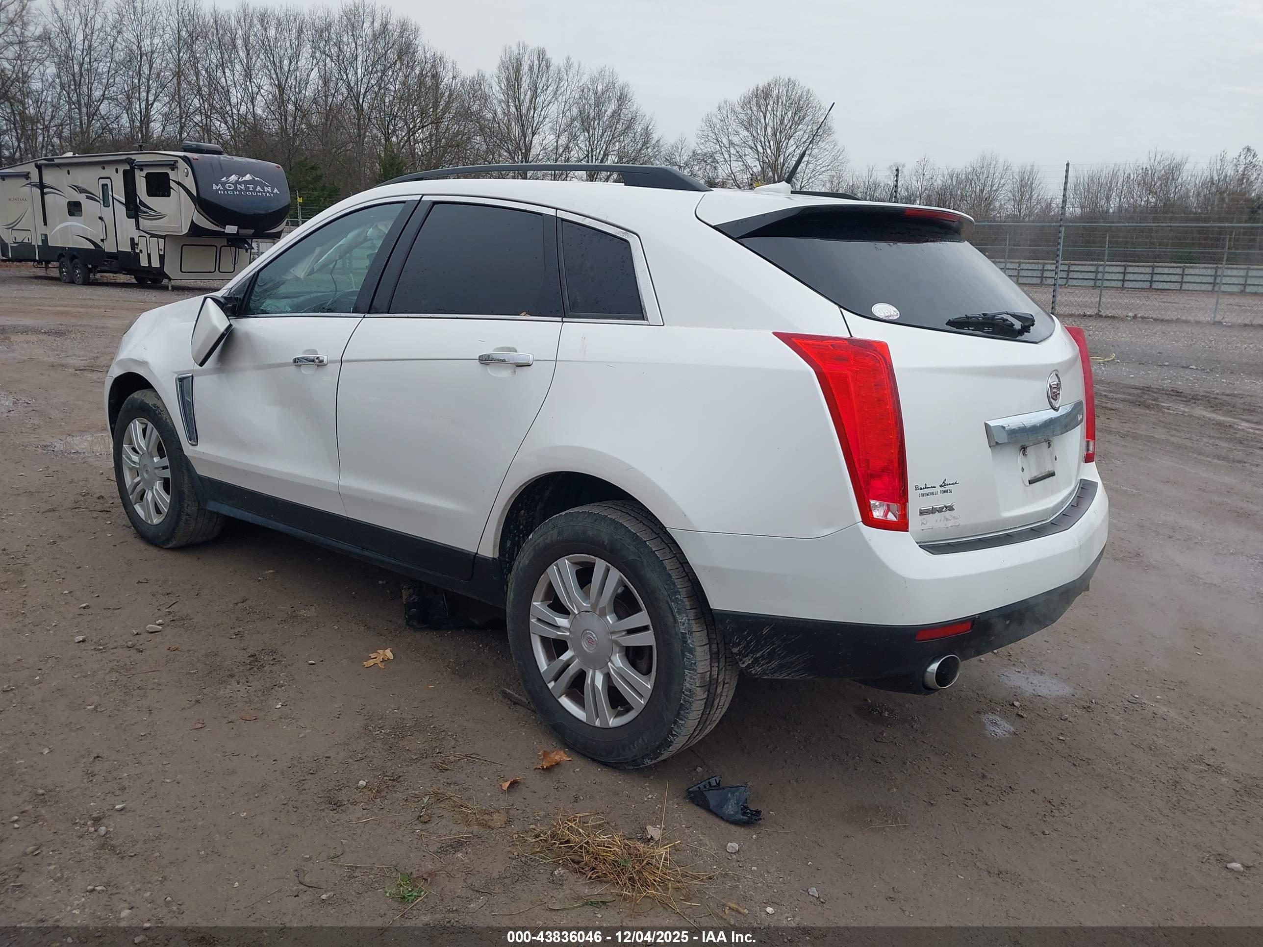 CADILLAC SRX image 3