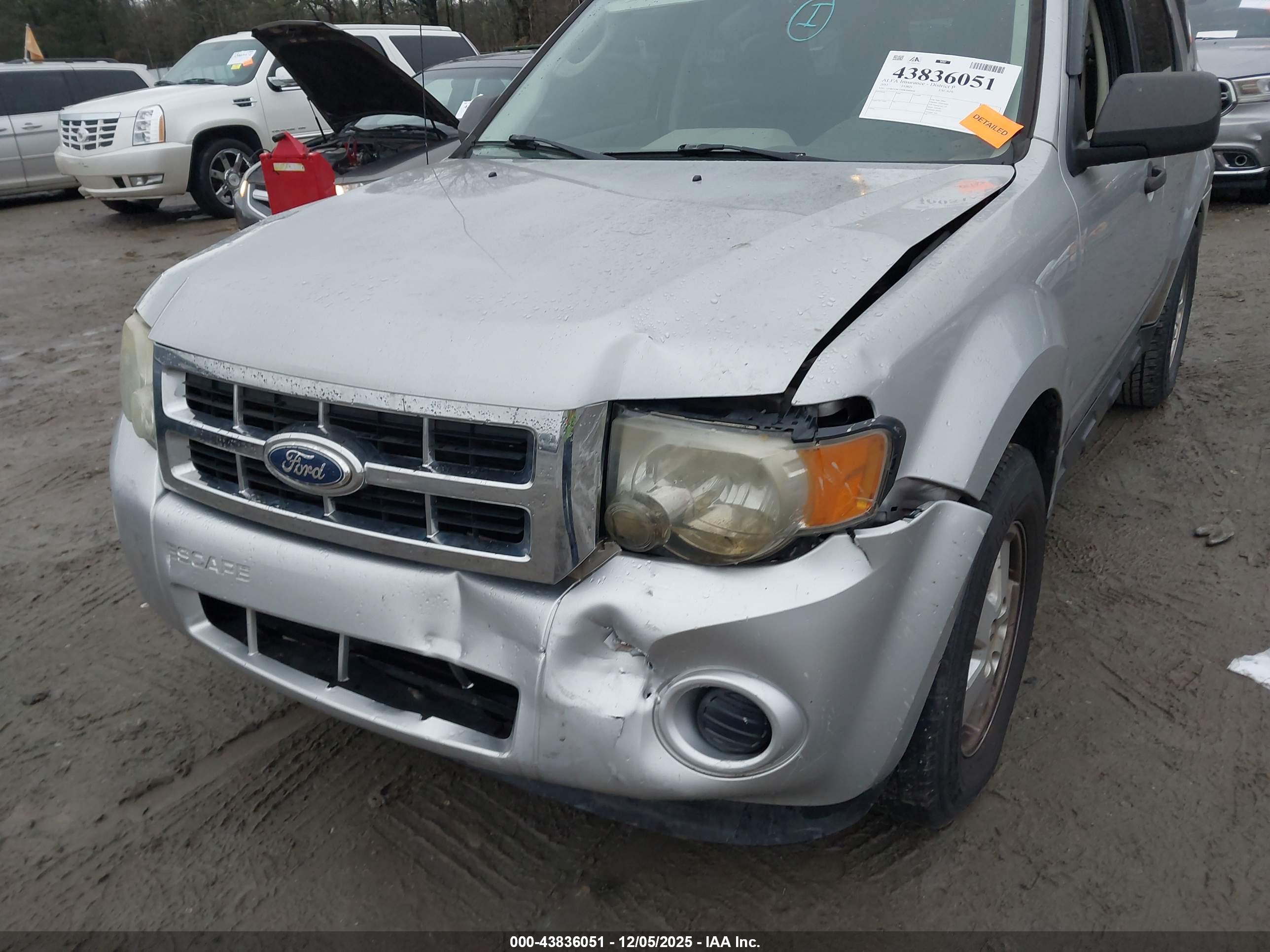 FORD ESCAPE image 6