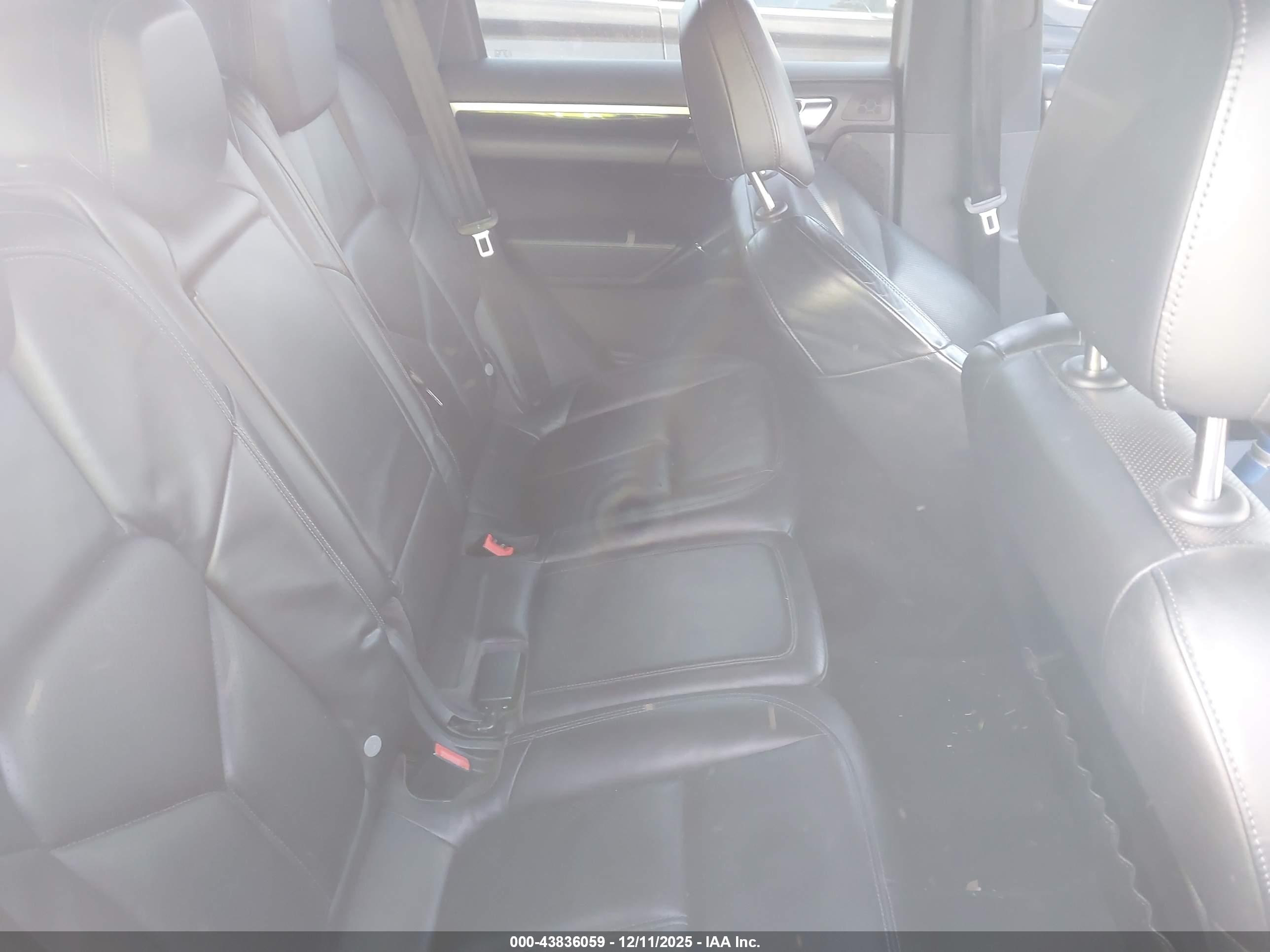PORSCHE CAYENNE image 8