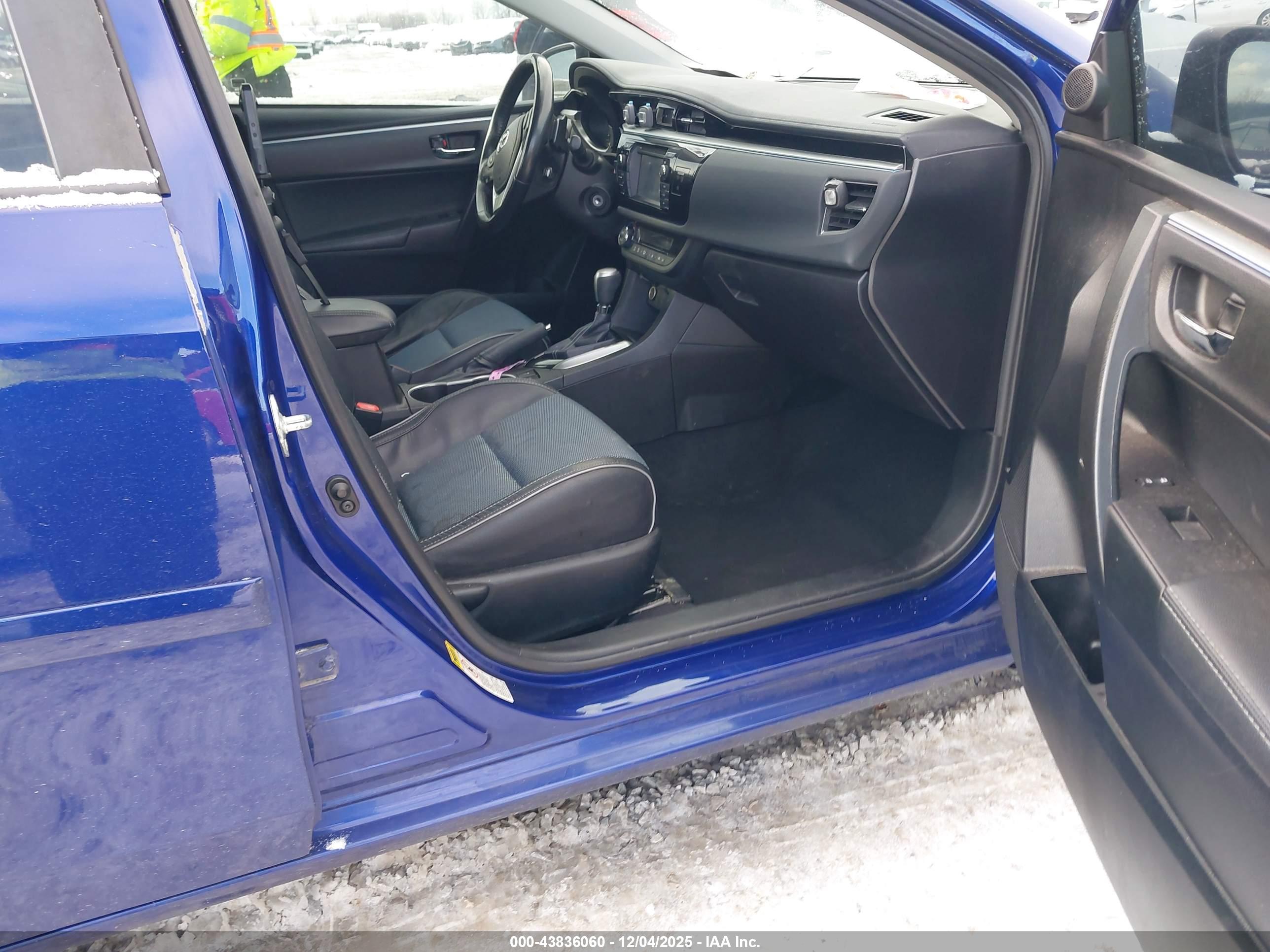 TOYOTA COROLLA image 5