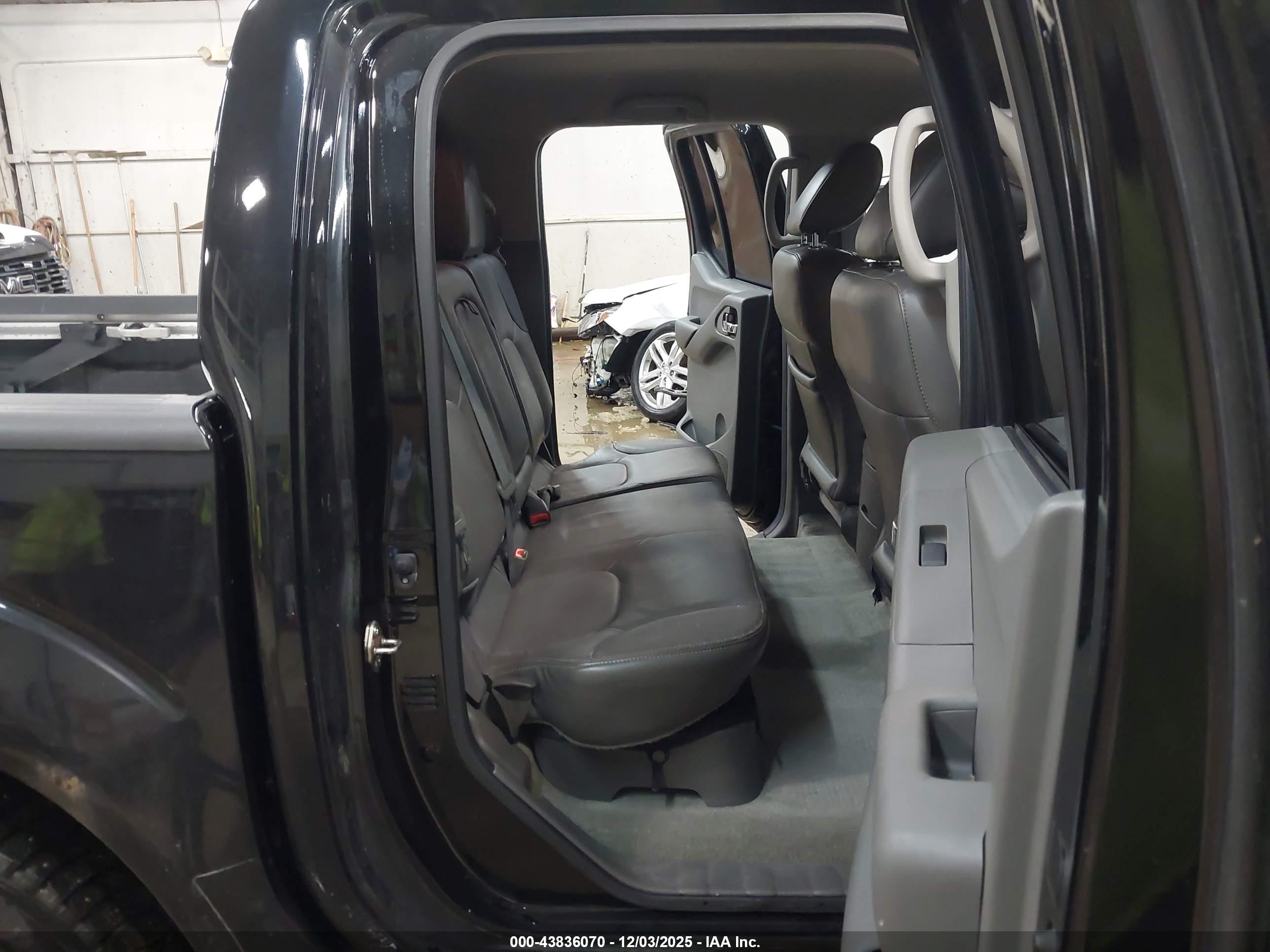 NISSAN FRONTIER image 8