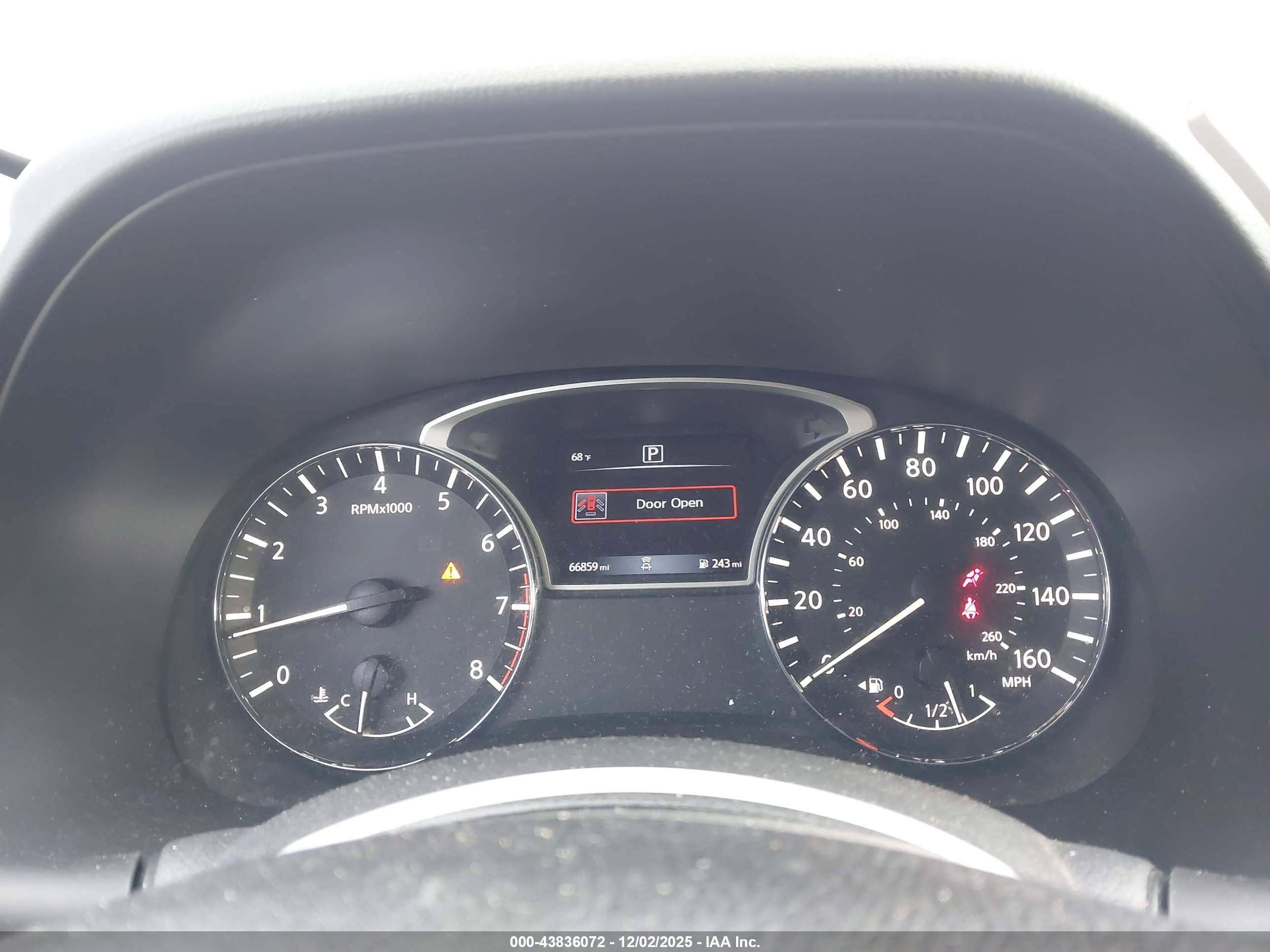 NISSAN PATHFINDER image 7