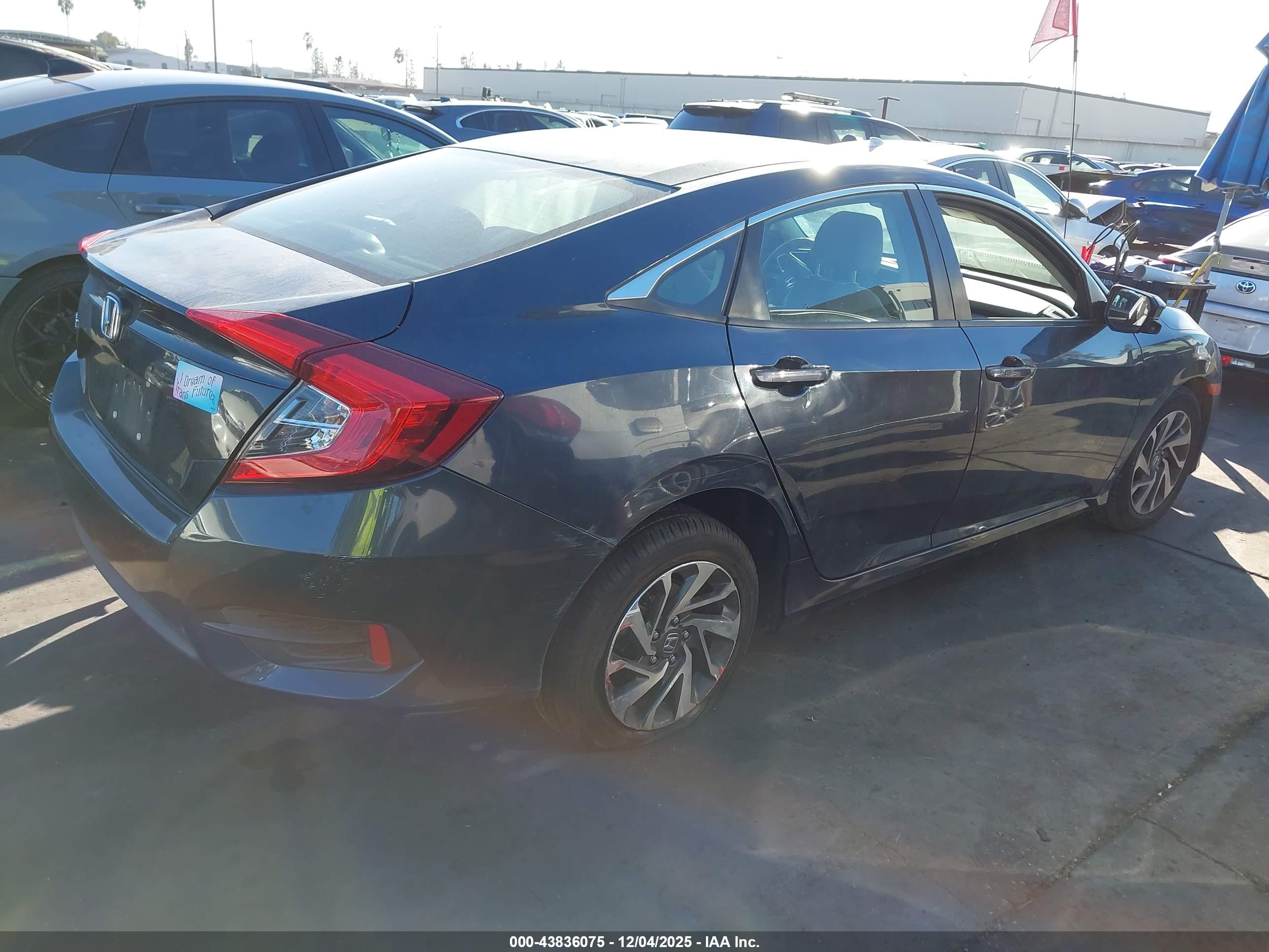 HONDA CIVIC image 4