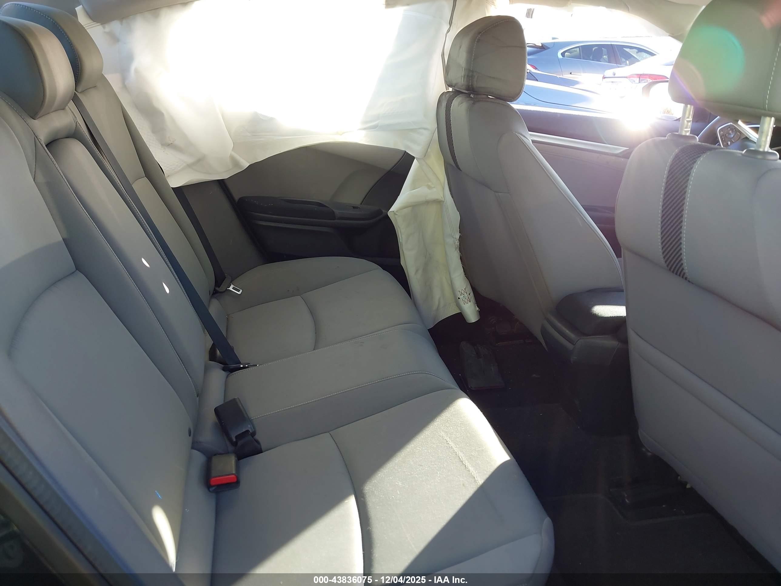 HONDA CIVIC image 8