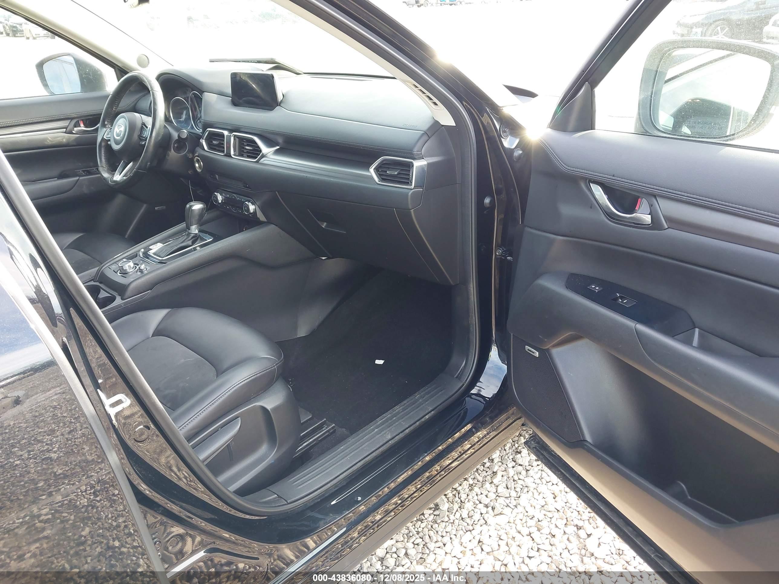 MAZDA CX-5 image 5