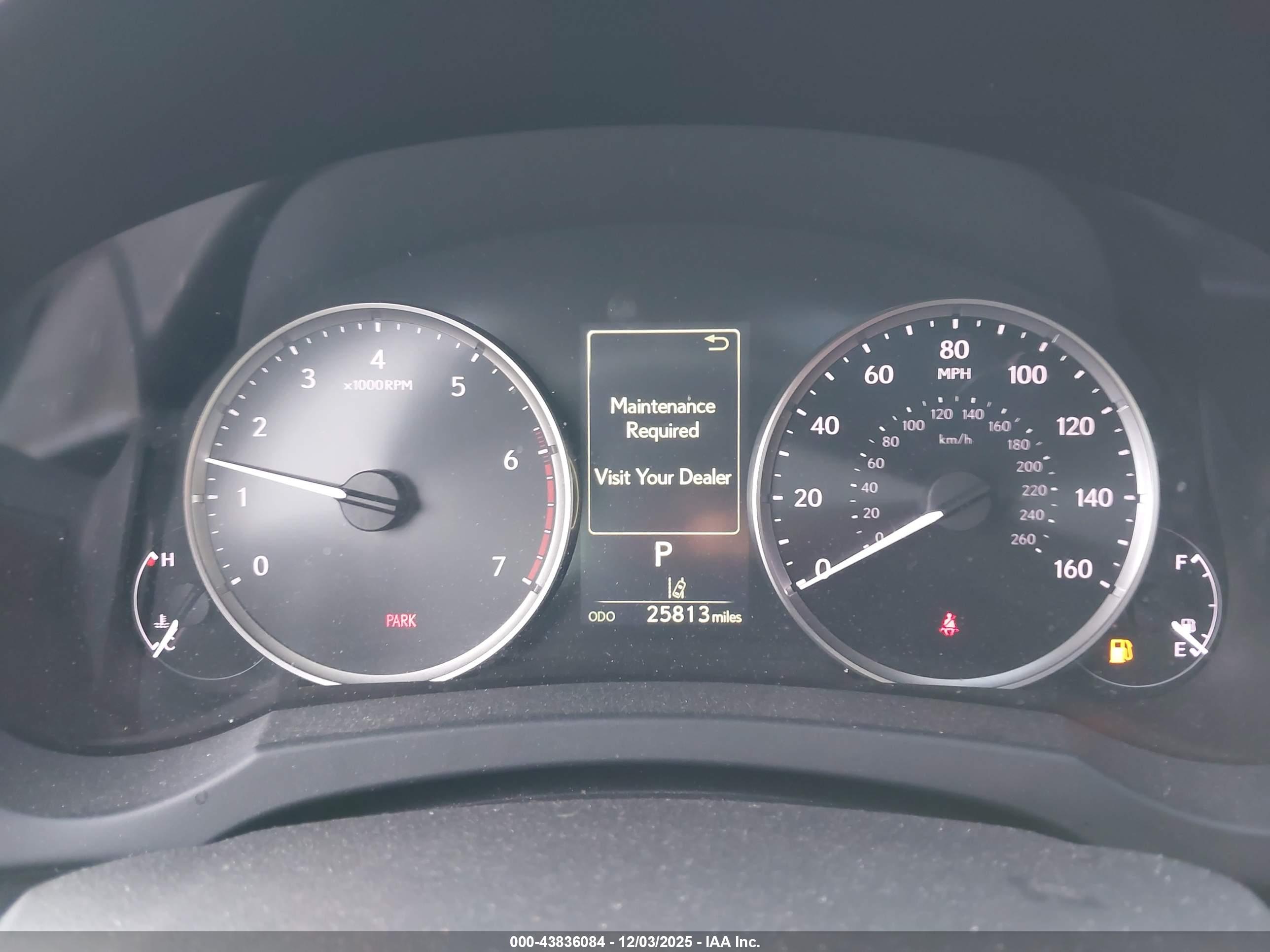 LEXUS IS image 7