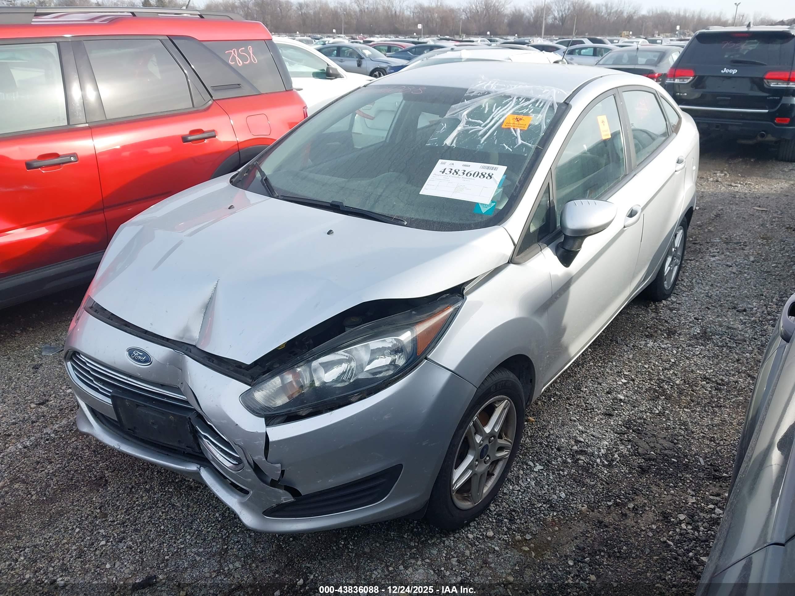 FORD FIESTA image 2