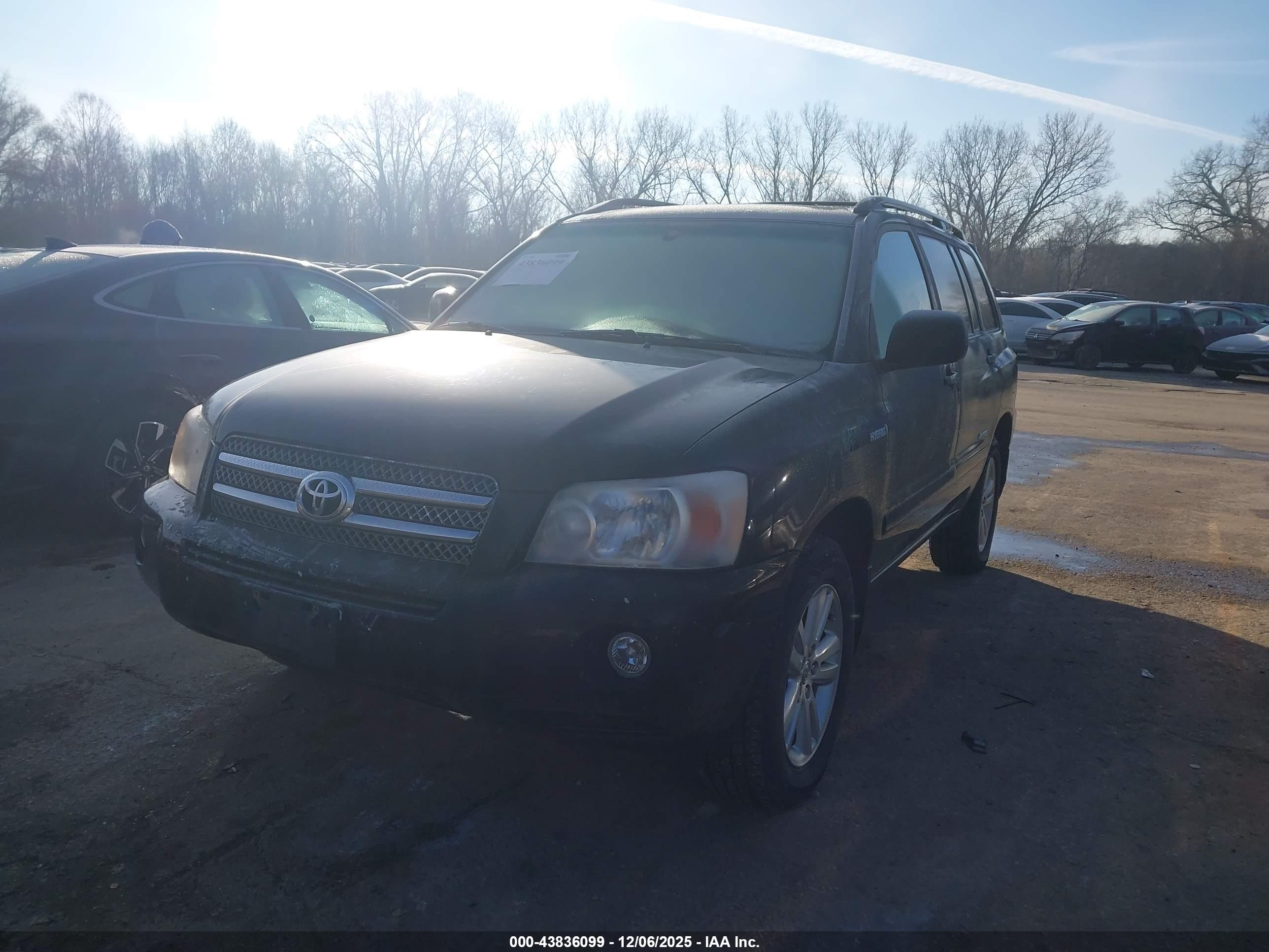 TOYOTA HIGHLANDER image 2