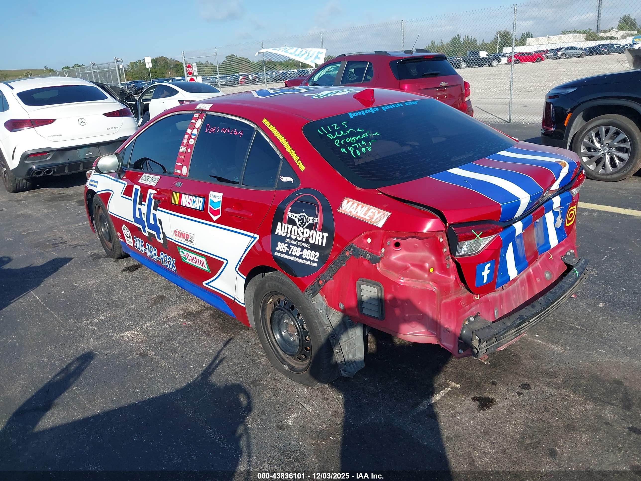 TOYOTA COROLLA image 3