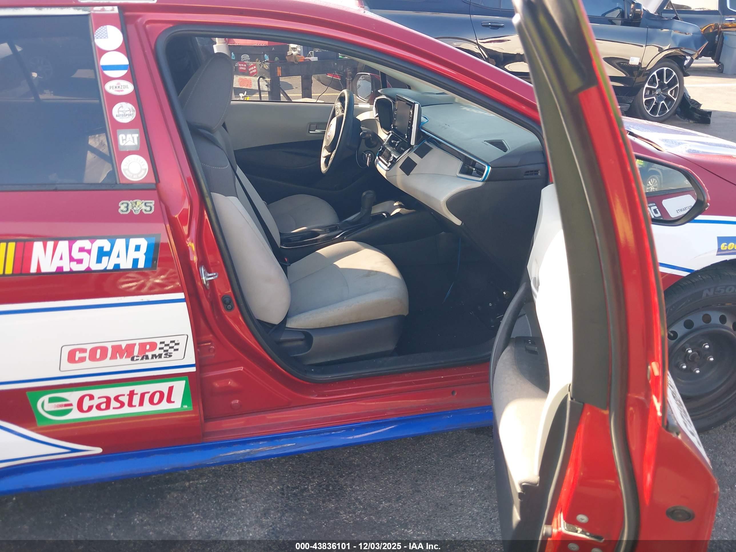 TOYOTA COROLLA image 5