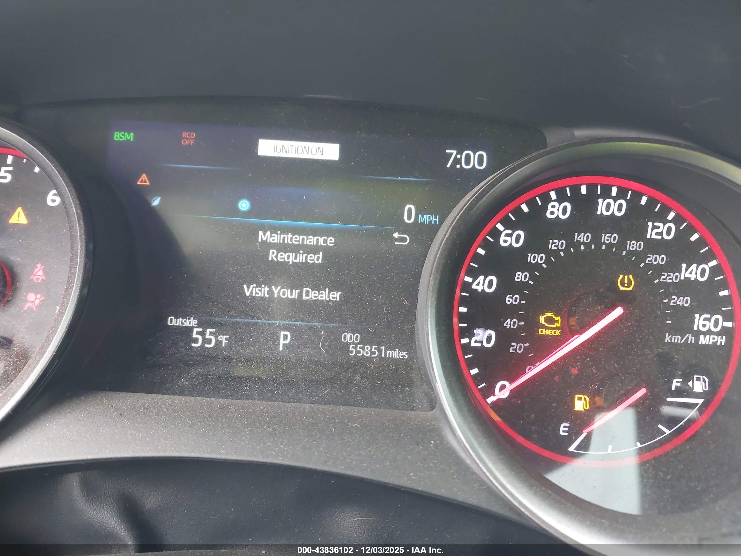 TOYOTA CAMRY image 7