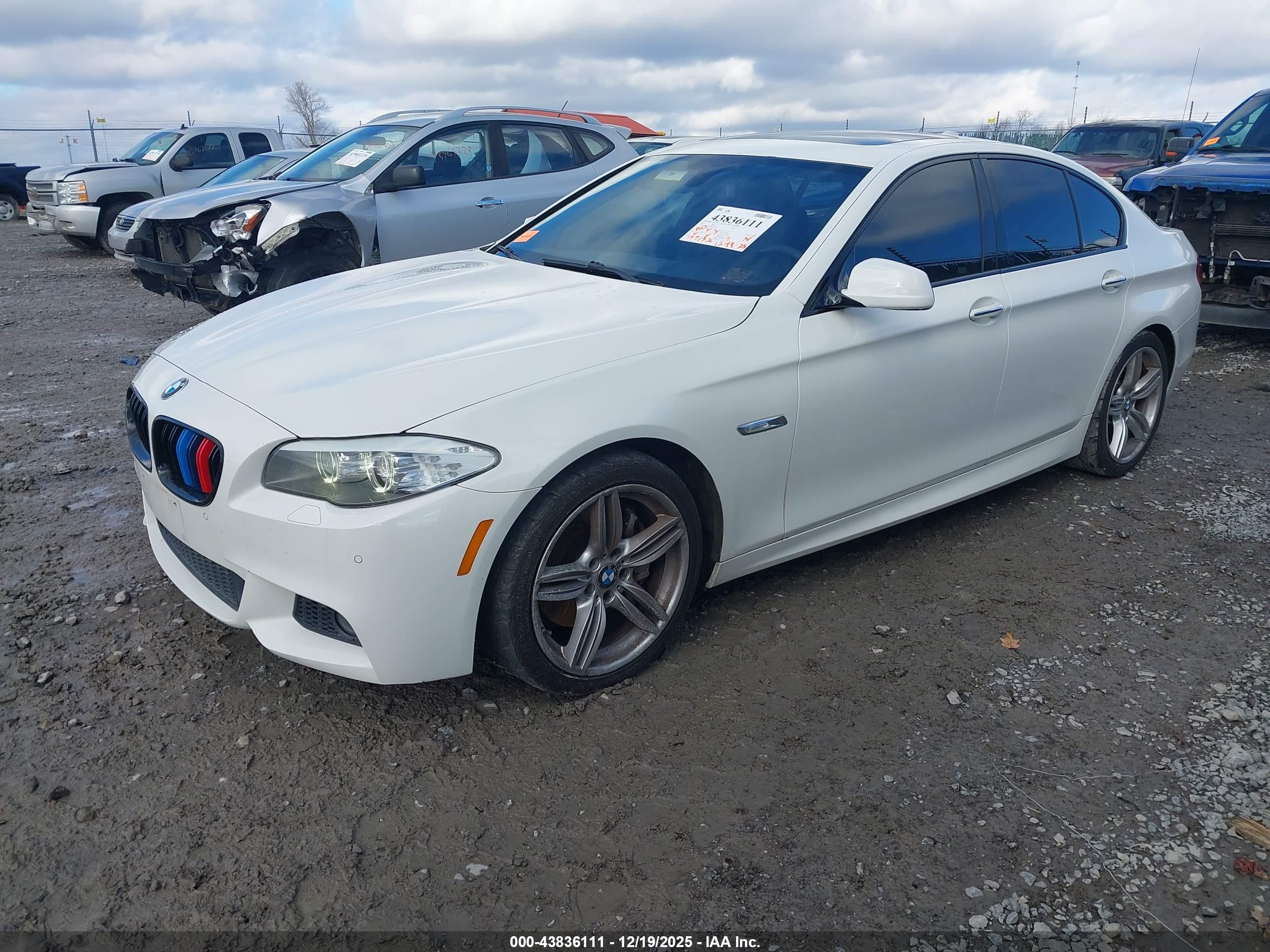 BMW 550I image 2