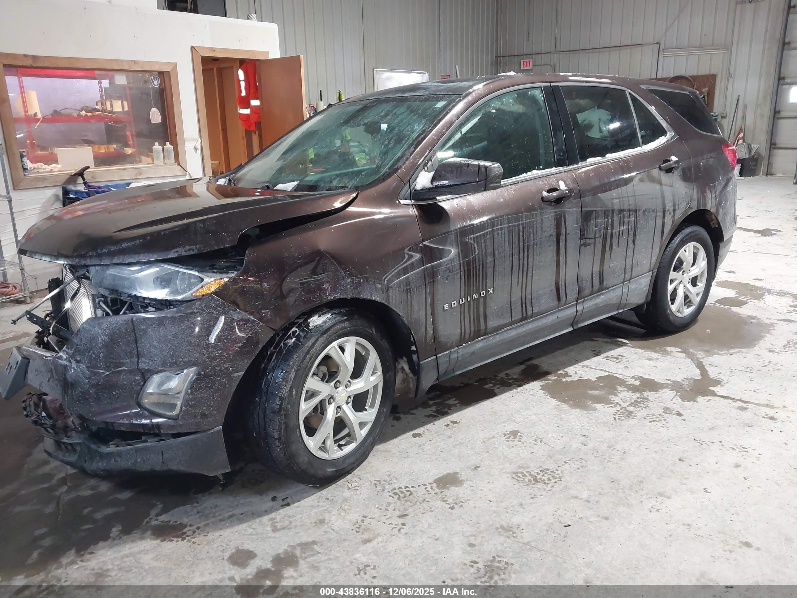CHEVROLET EQUINOX image 2