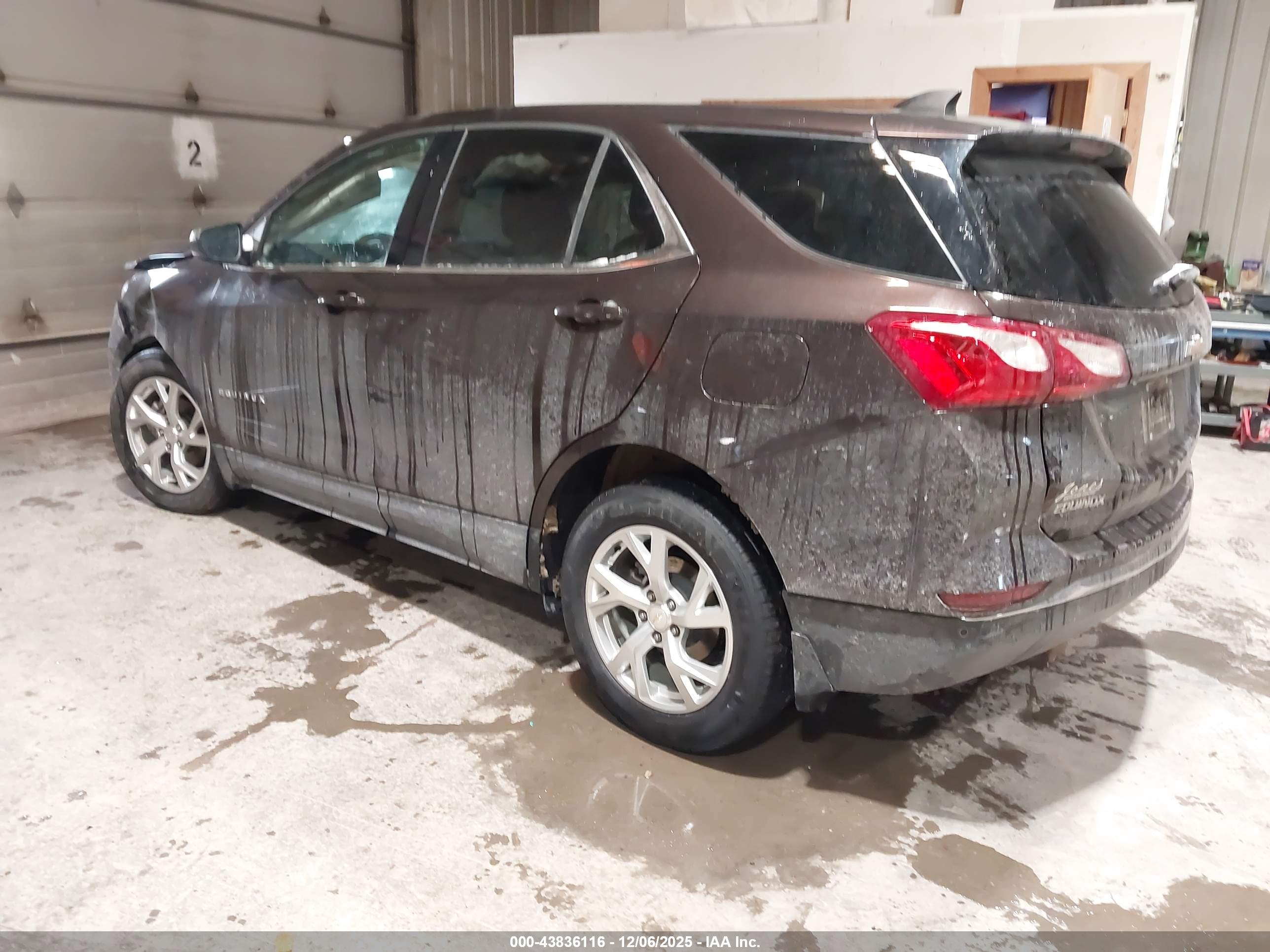 CHEVROLET EQUINOX image 3