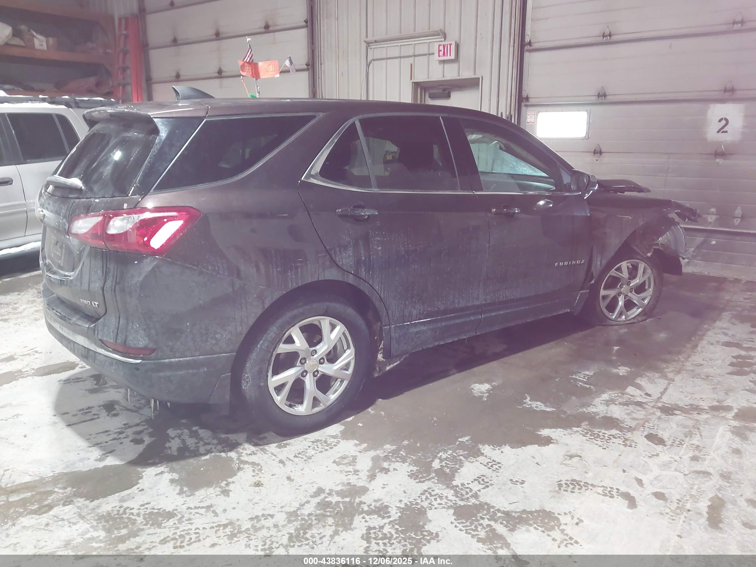 CHEVROLET EQUINOX image 4