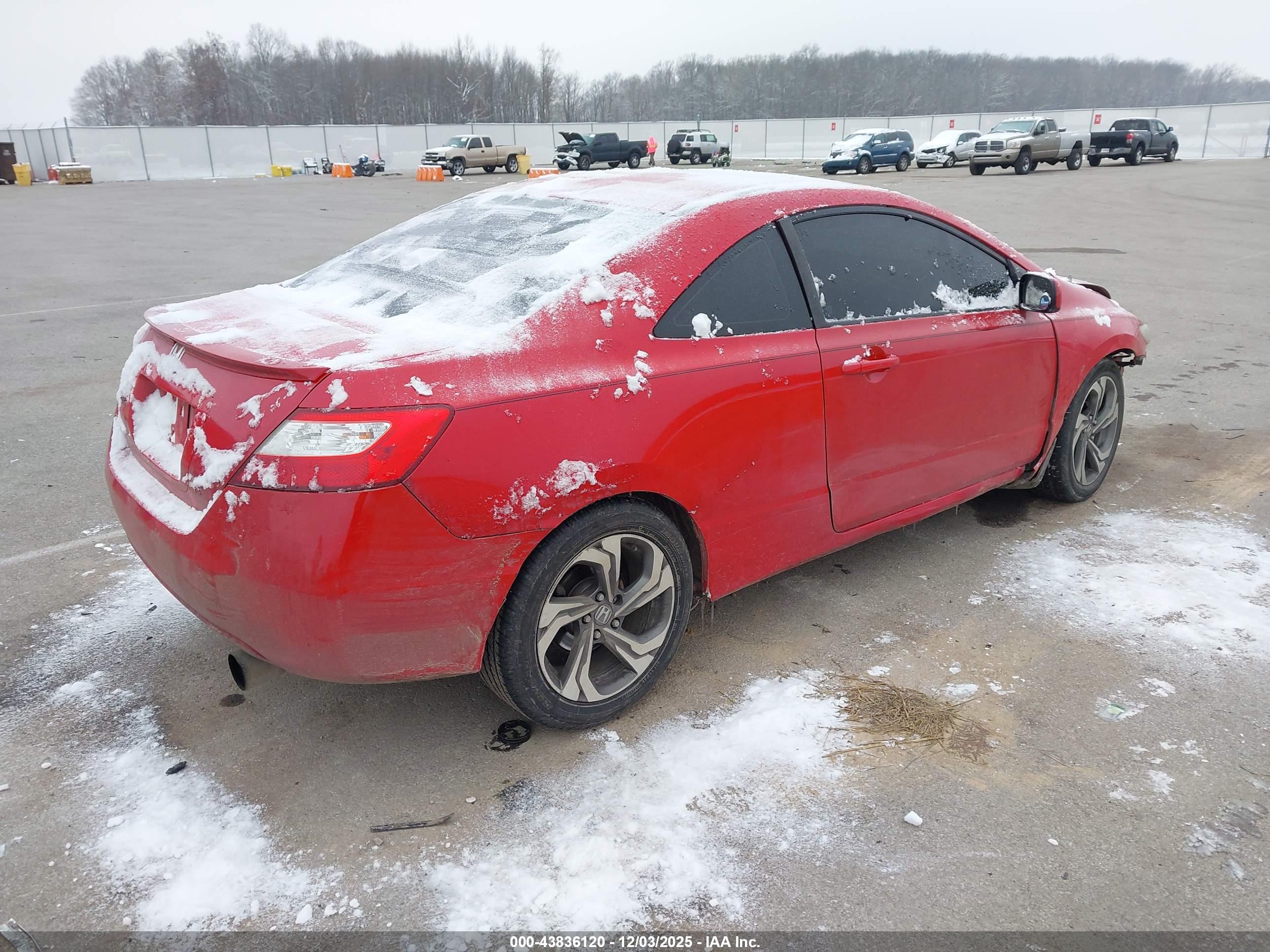 HONDA CIVIC image 4