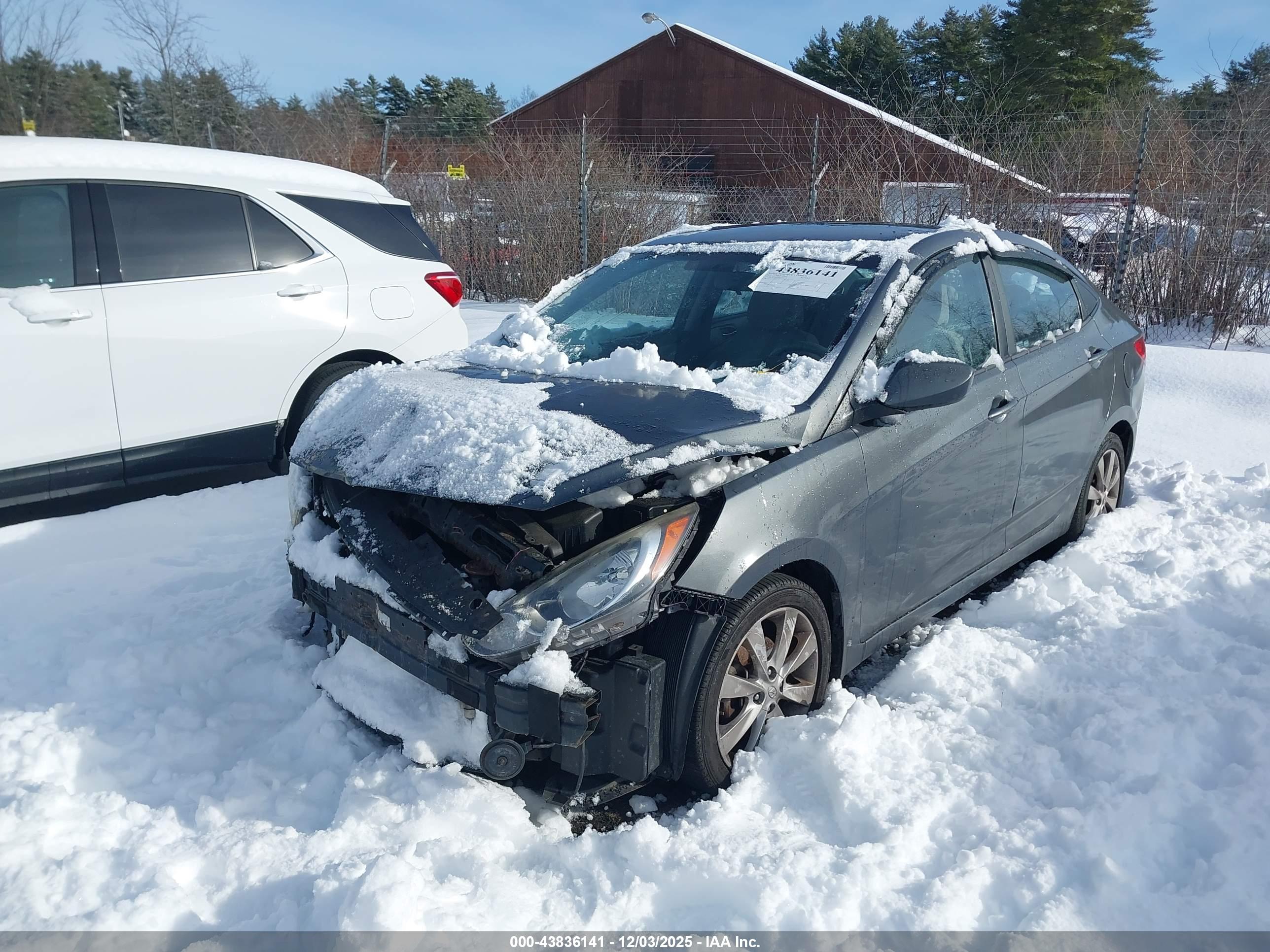 HYUNDAI ACCENT image 2