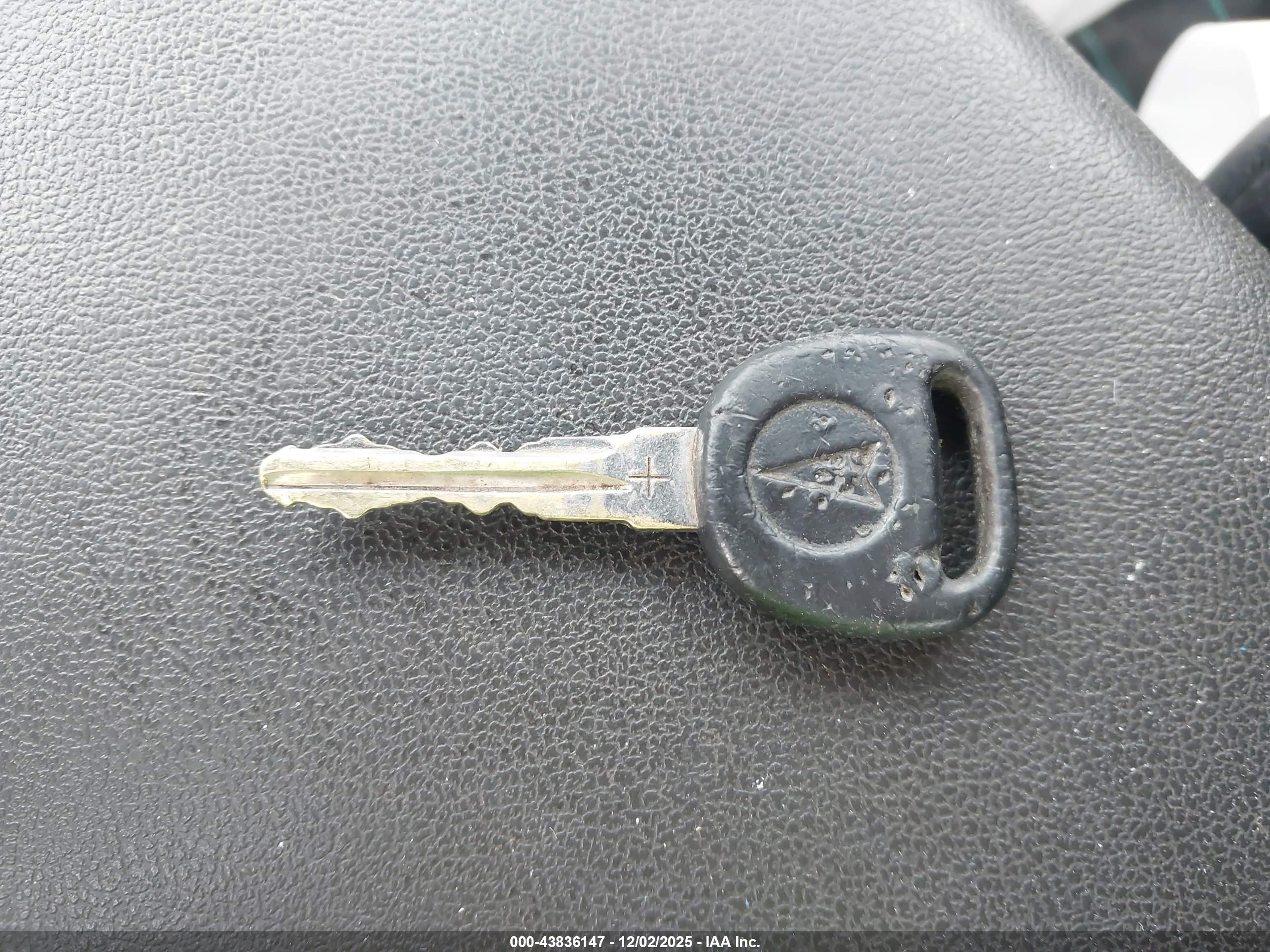 PONTIAC G6 image 11