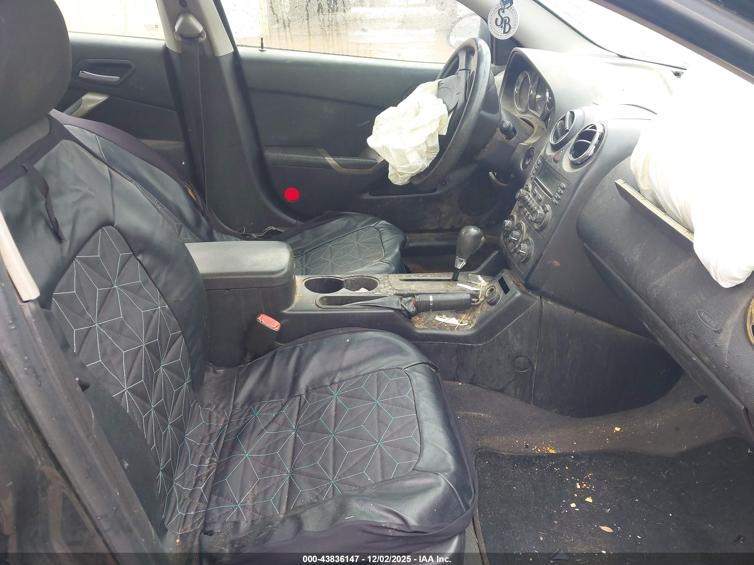 PONTIAC G6 image 5