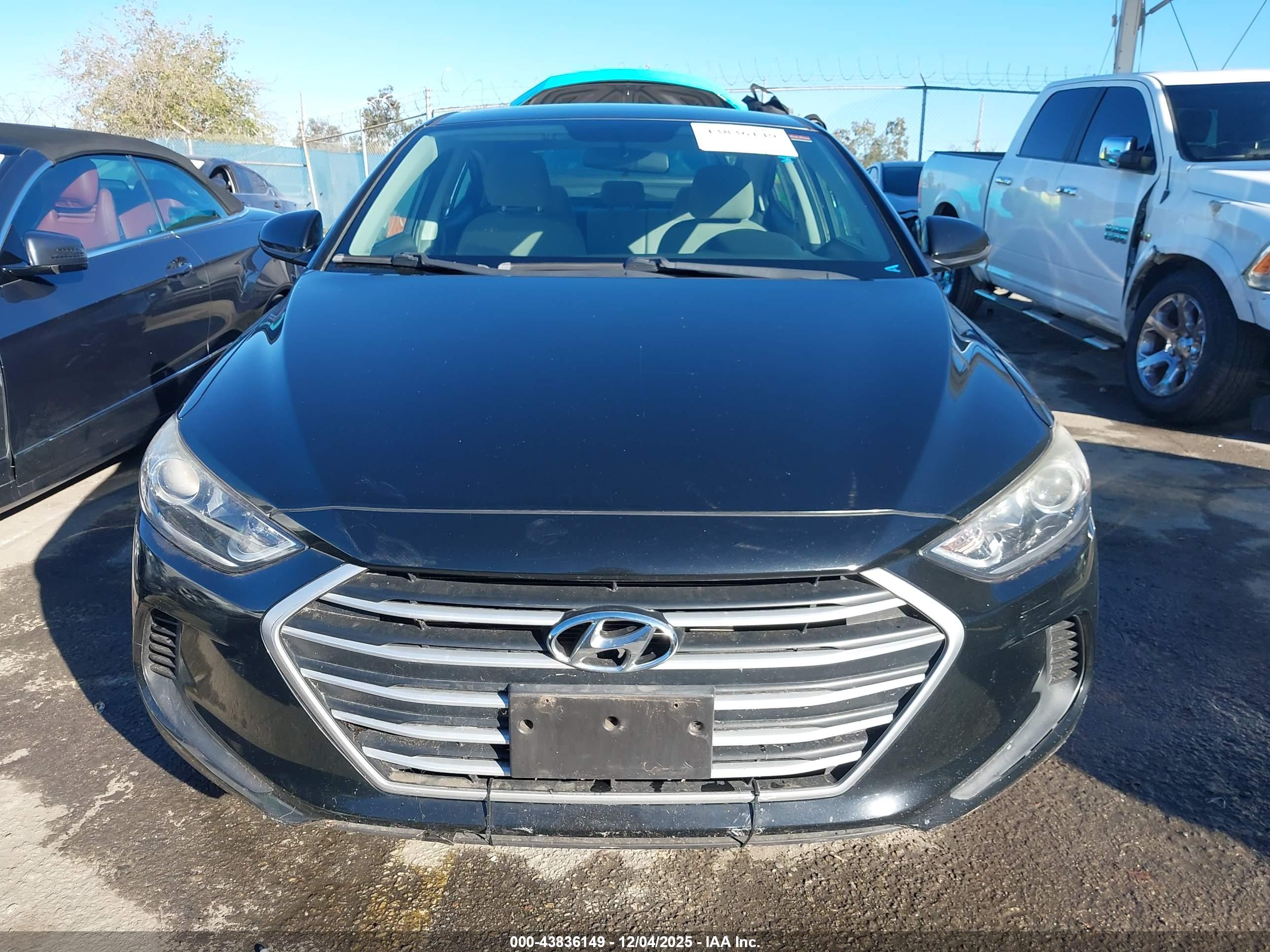 HYUNDAI ELANTRA image 6
