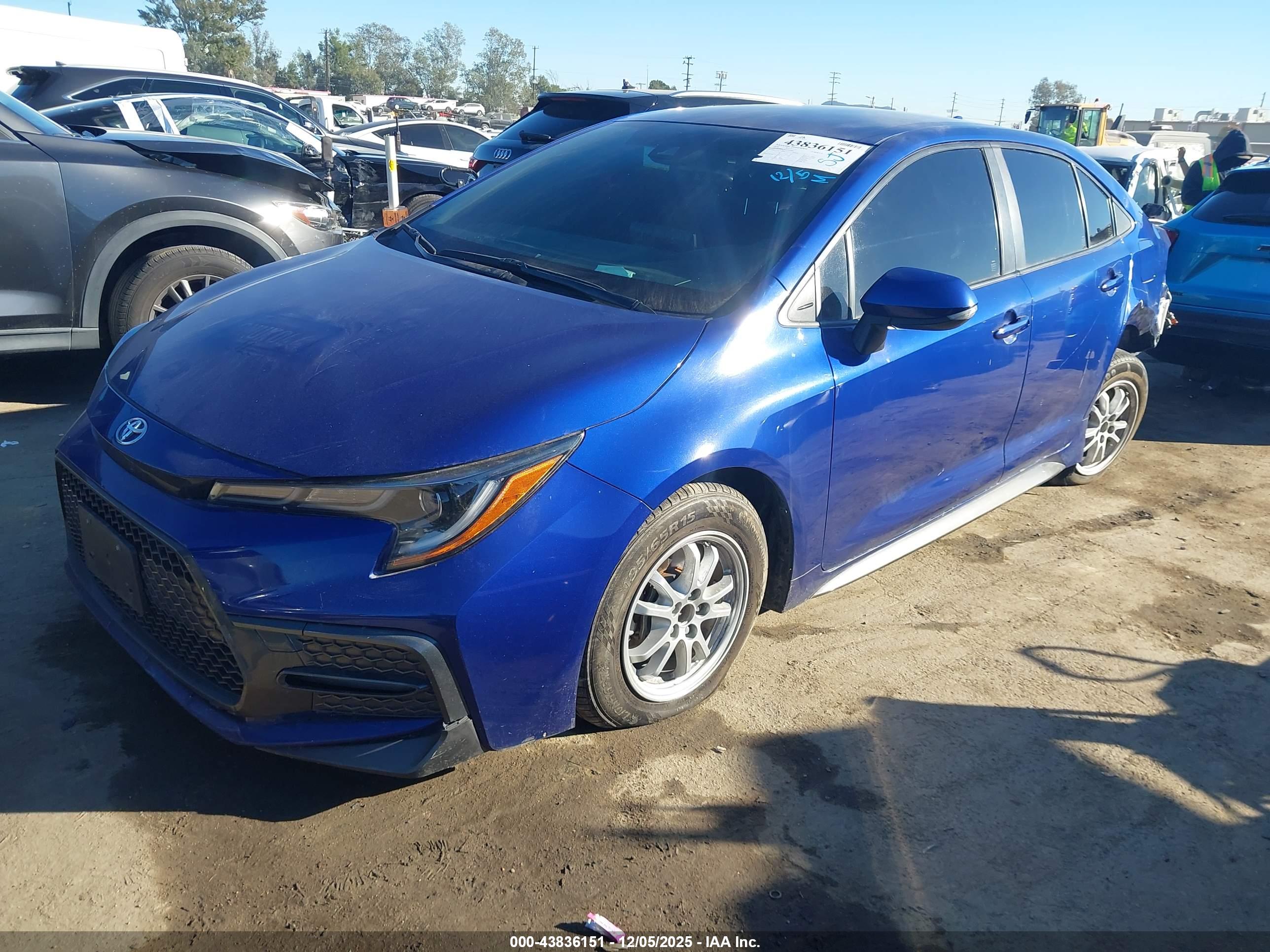 TOYOTA COROLLA image 2
