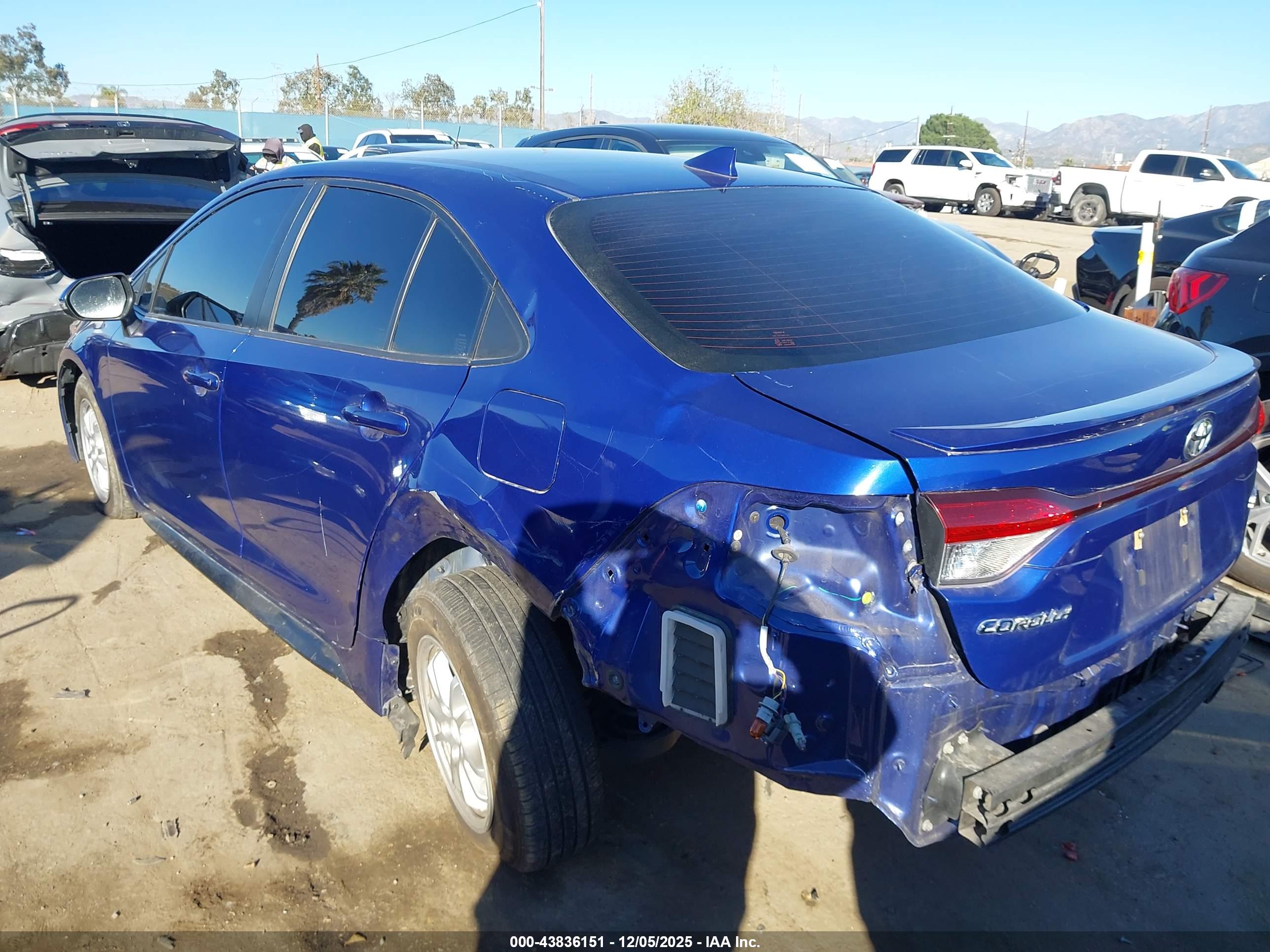TOYOTA COROLLA image 3