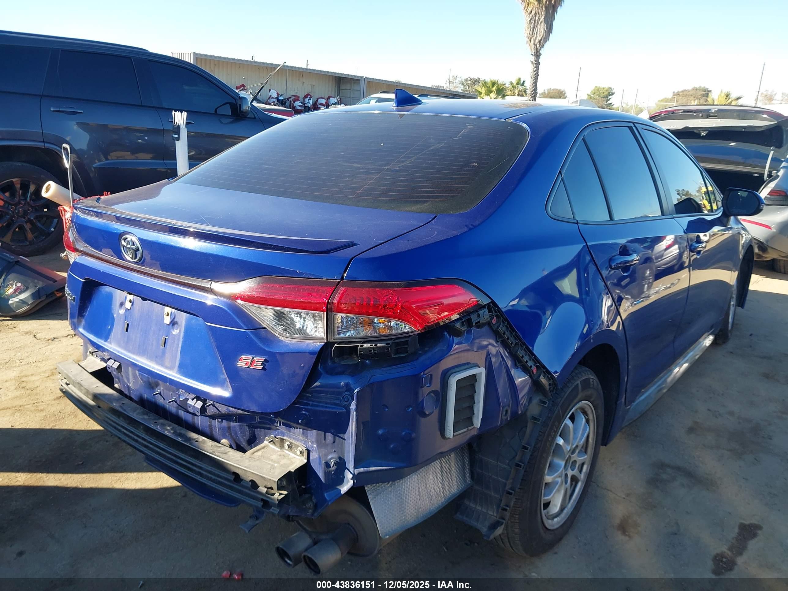 TOYOTA COROLLA image 4