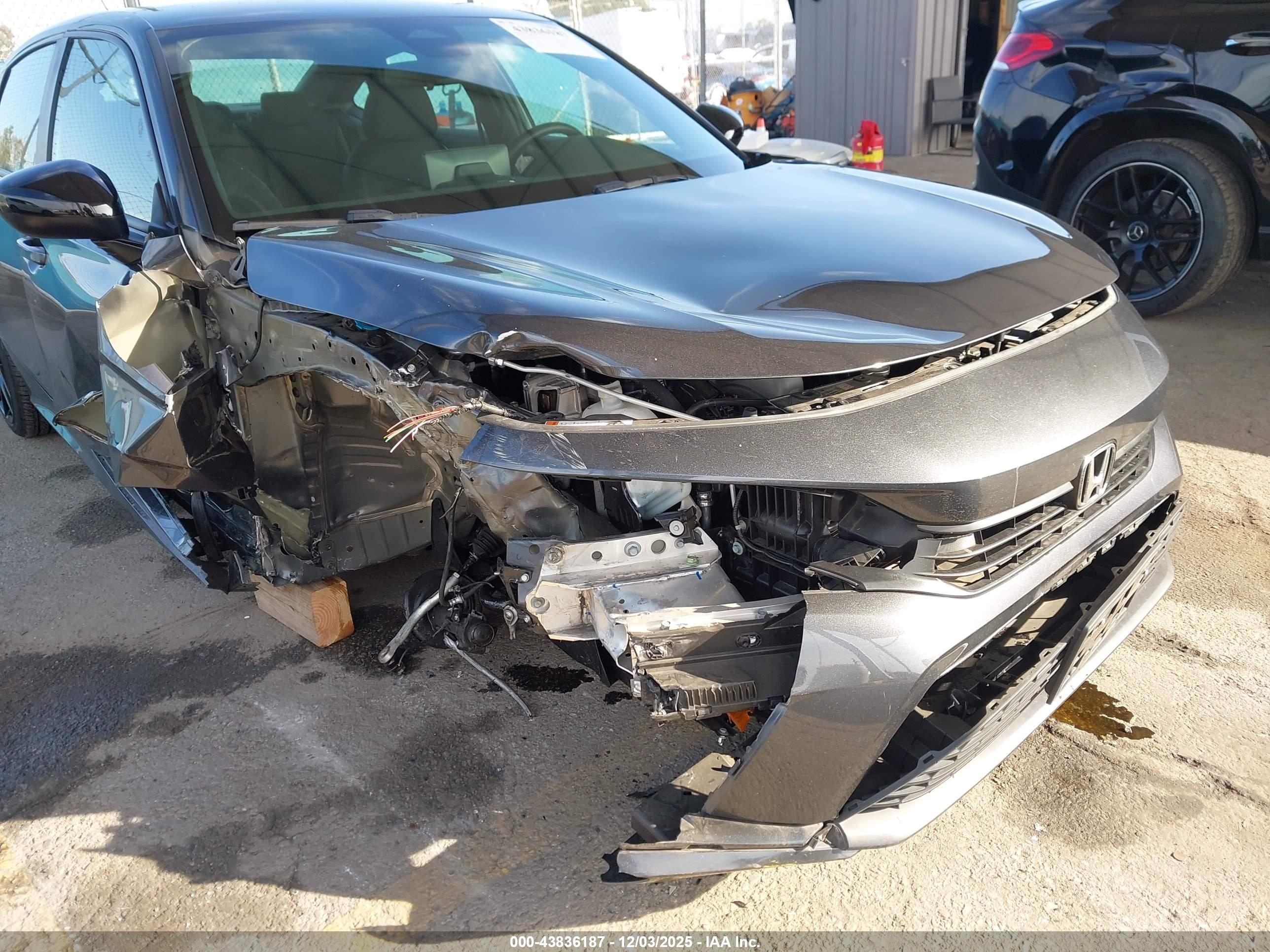 HONDA CIVIC image 6