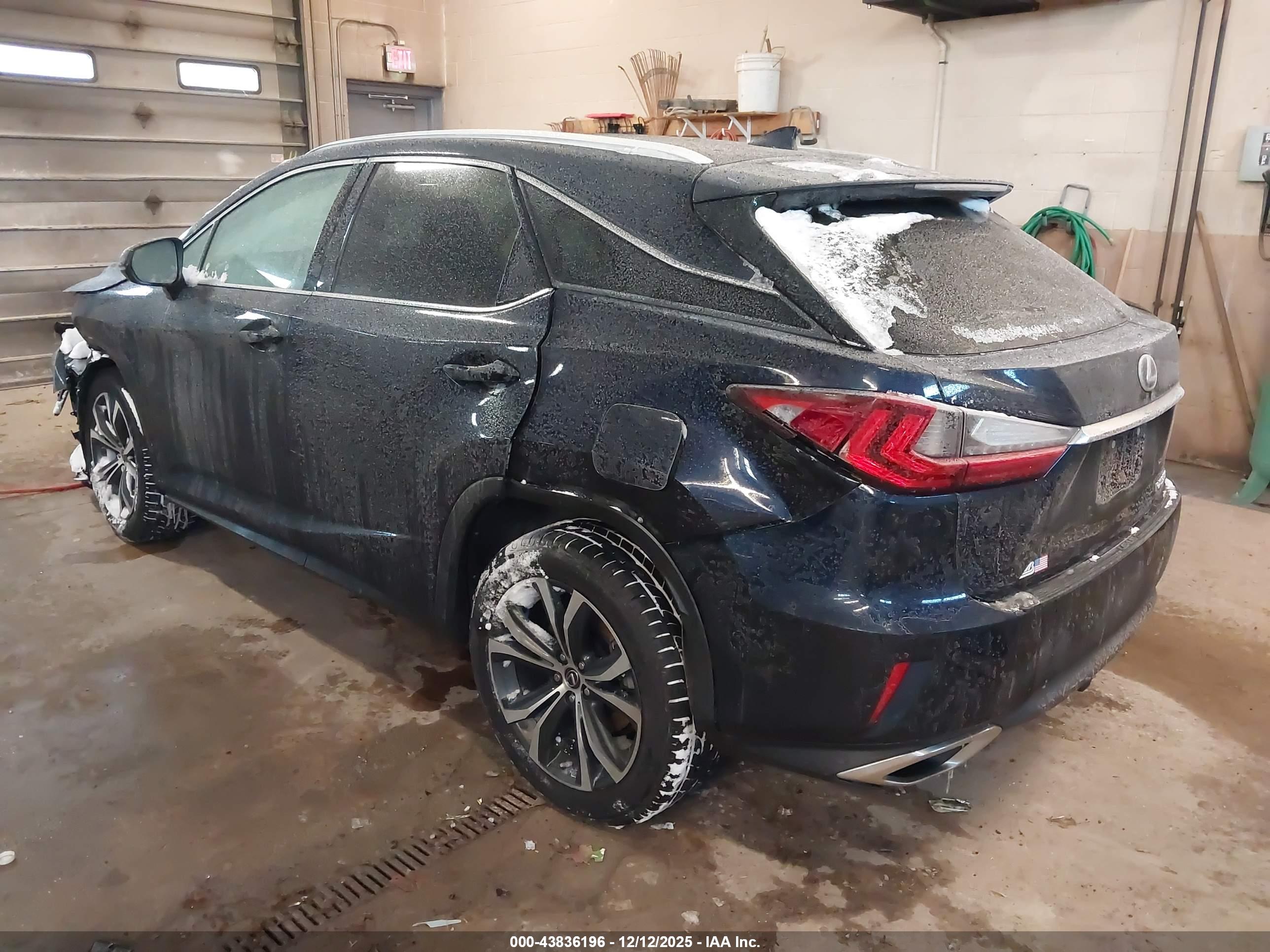 LEXUS RX image 3