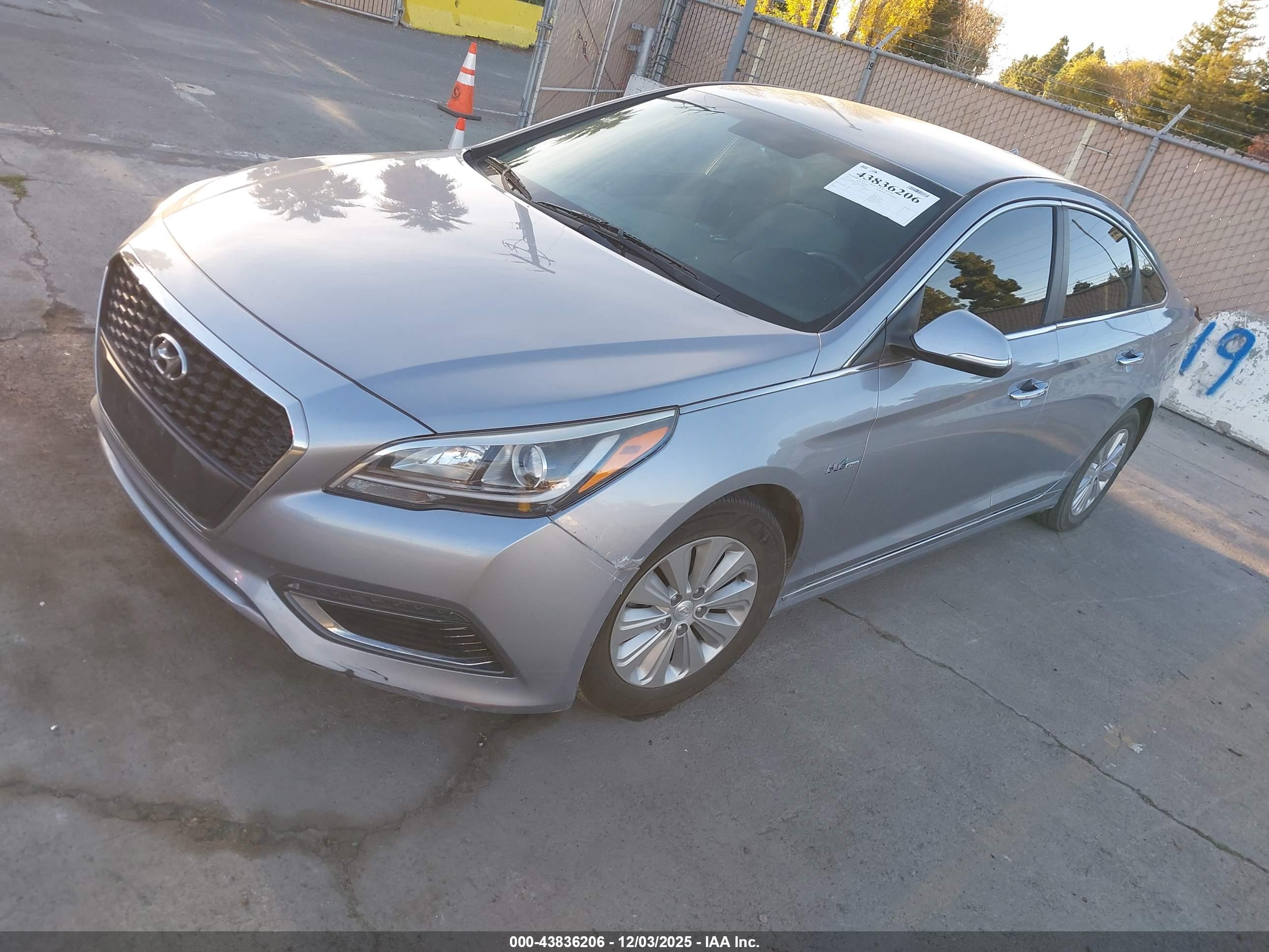 HYUNDAI SONATA image 2