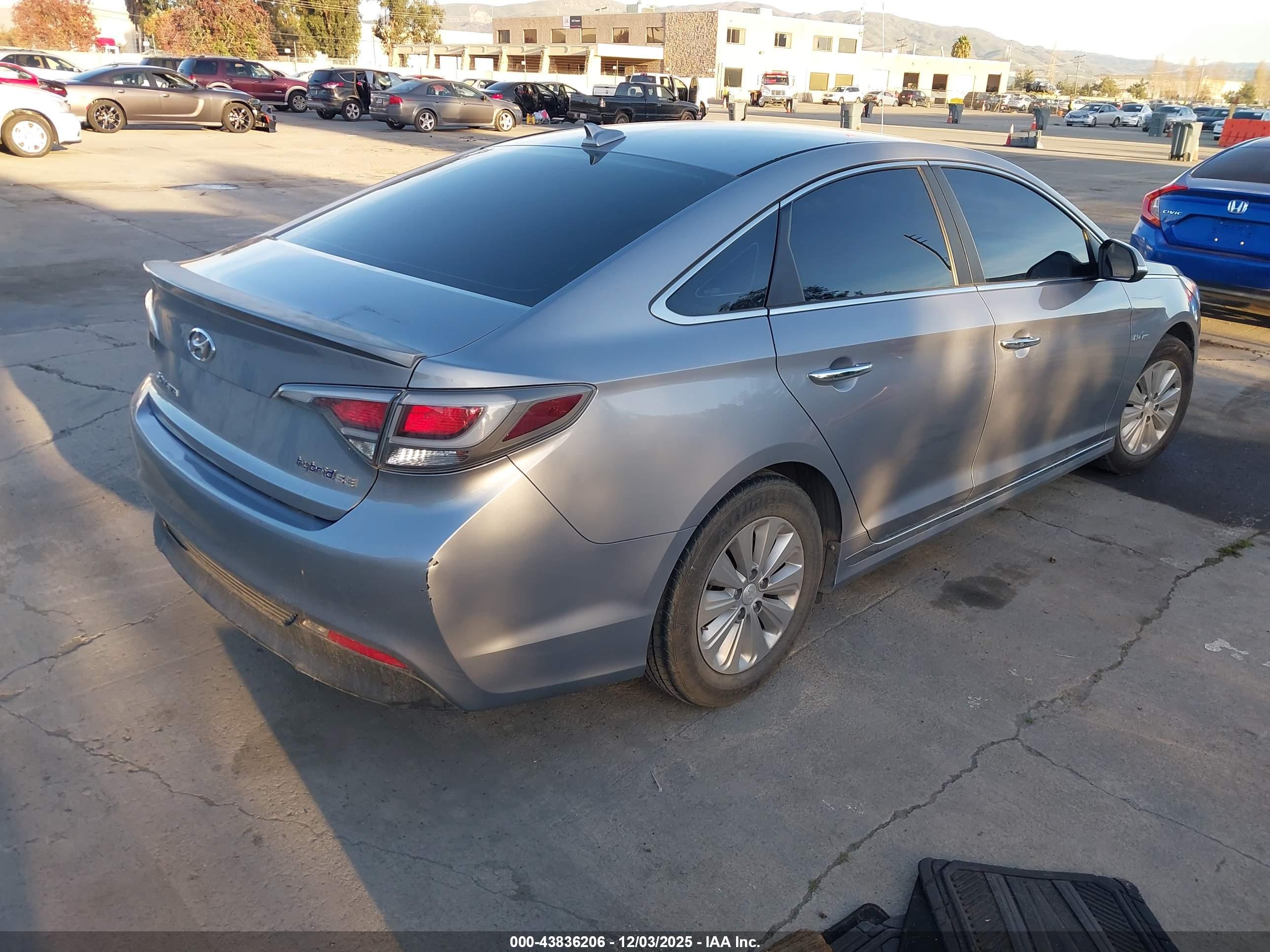 HYUNDAI SONATA image 4