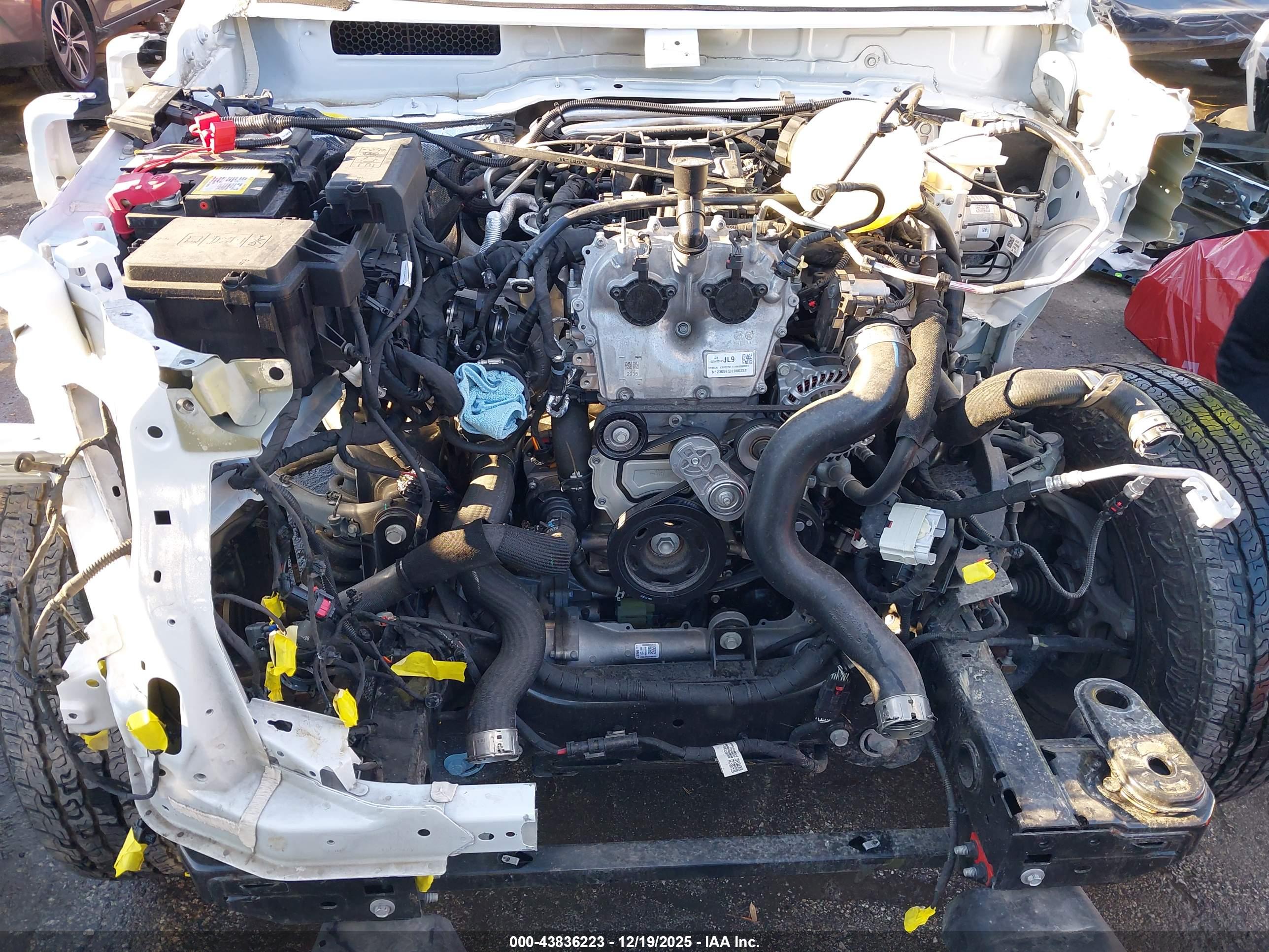 GMC CANYON image 10