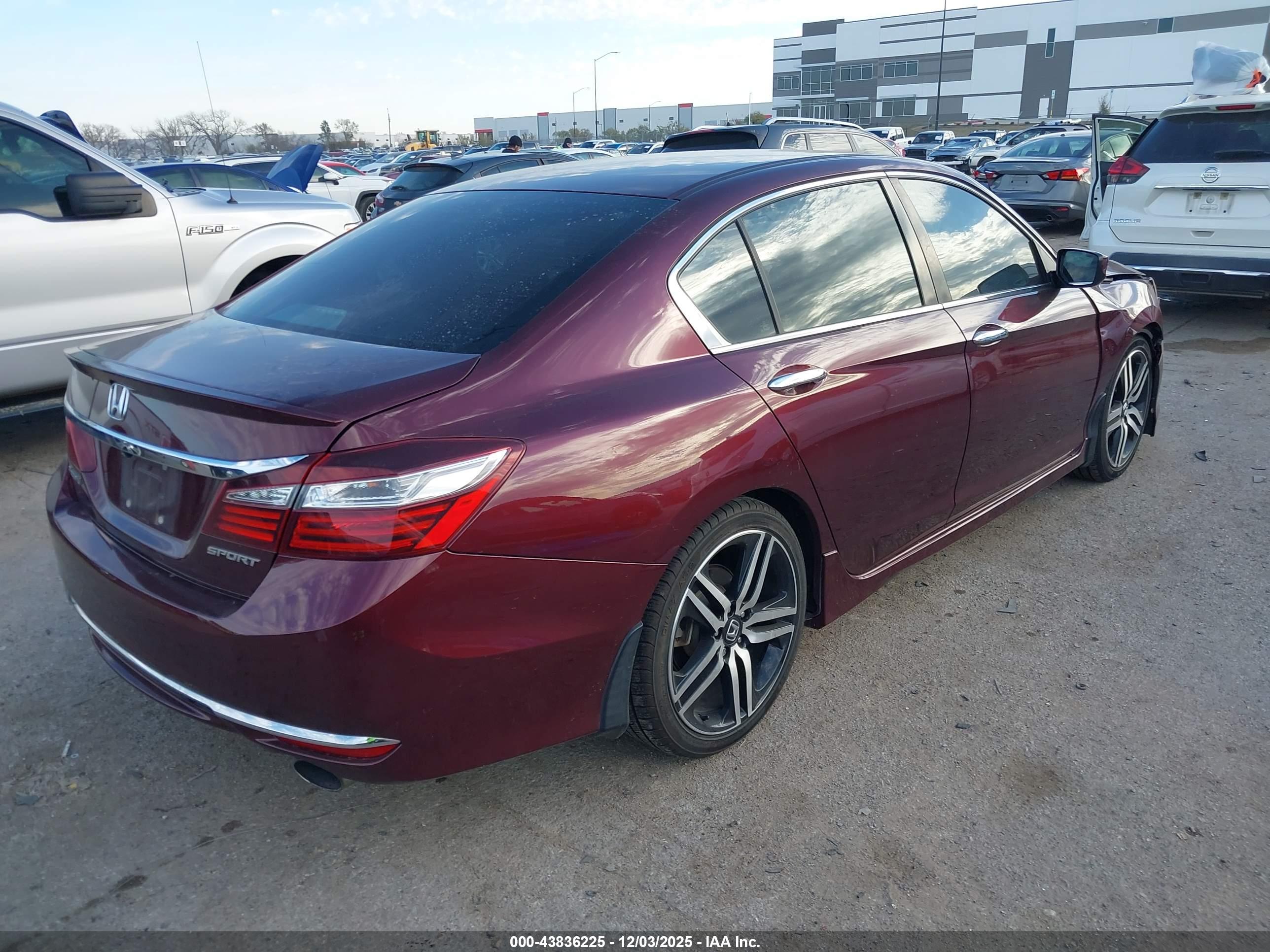 HONDA ACCORD image 4