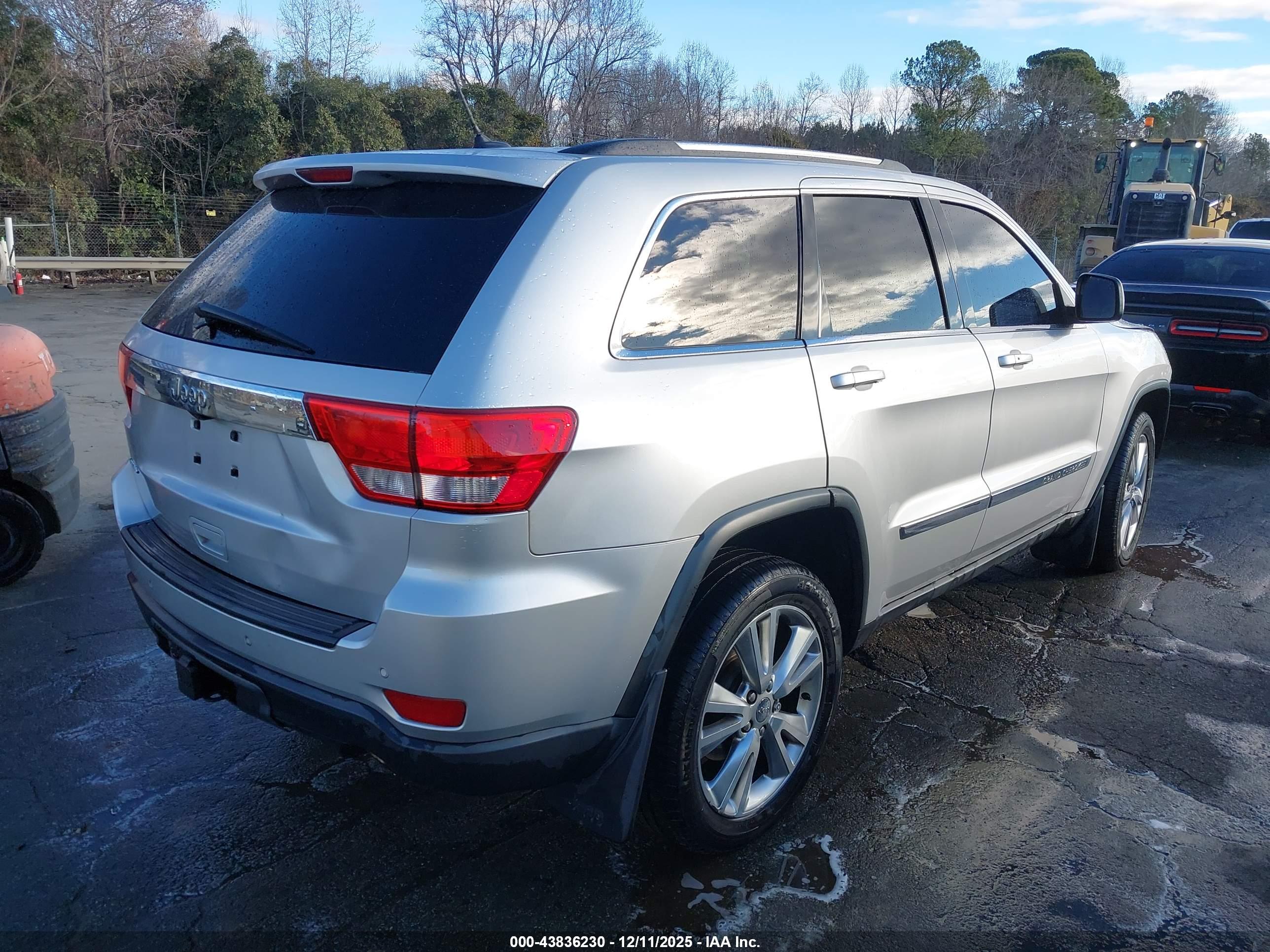 JEEP GRAND image 4