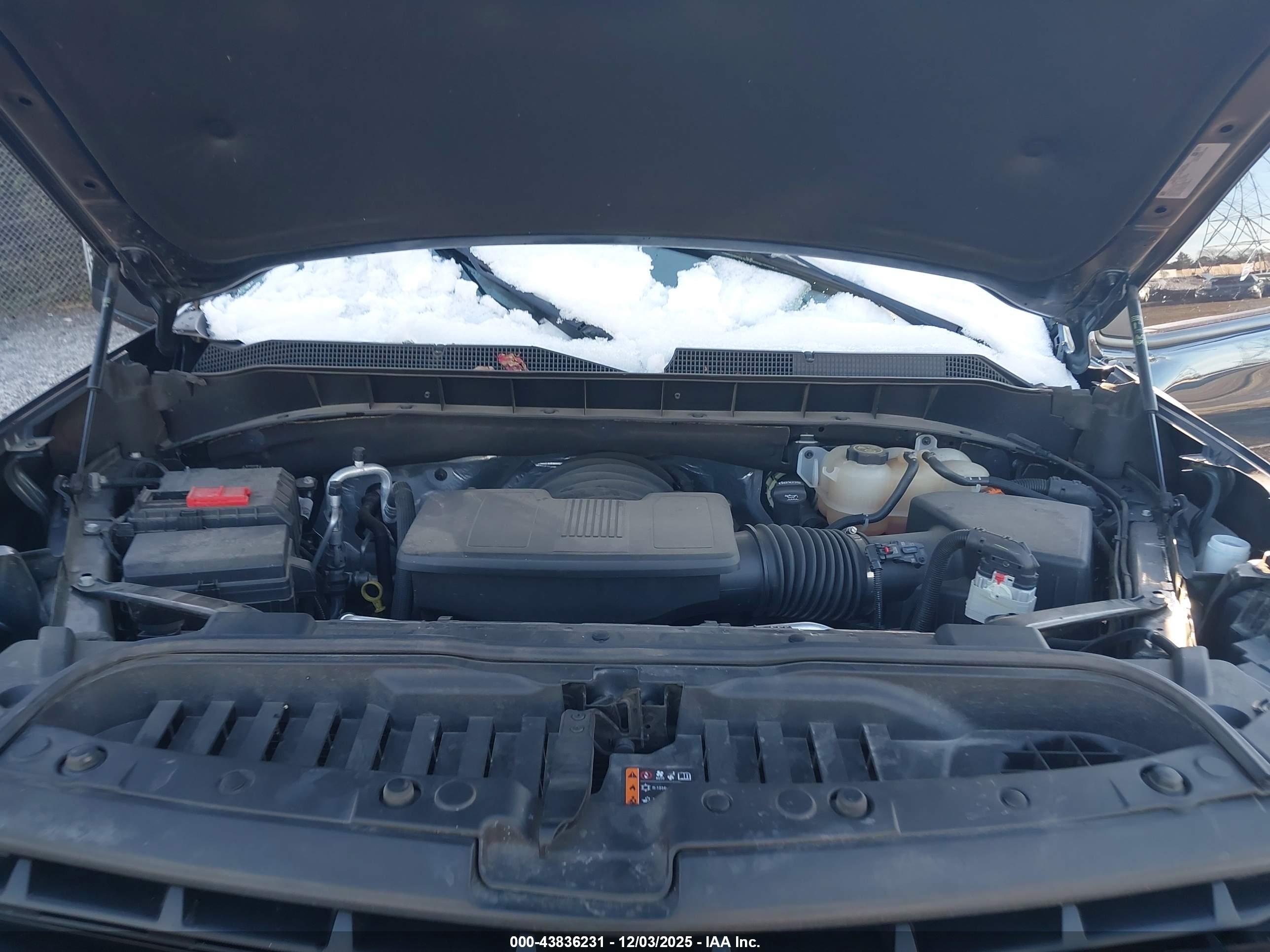CHEVROLET SILVERADO image 10