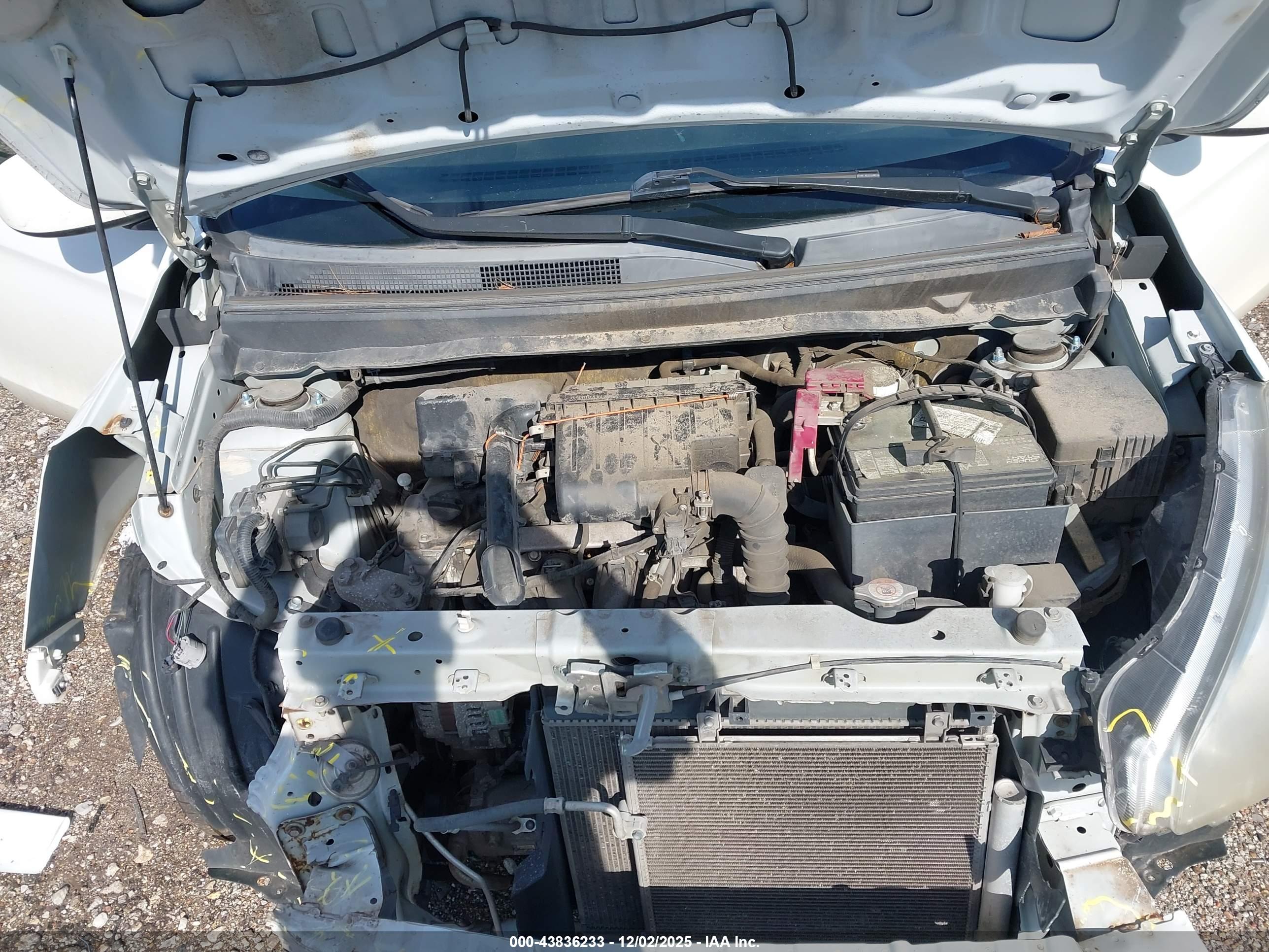MITSUBISHI MIRAGE image 10