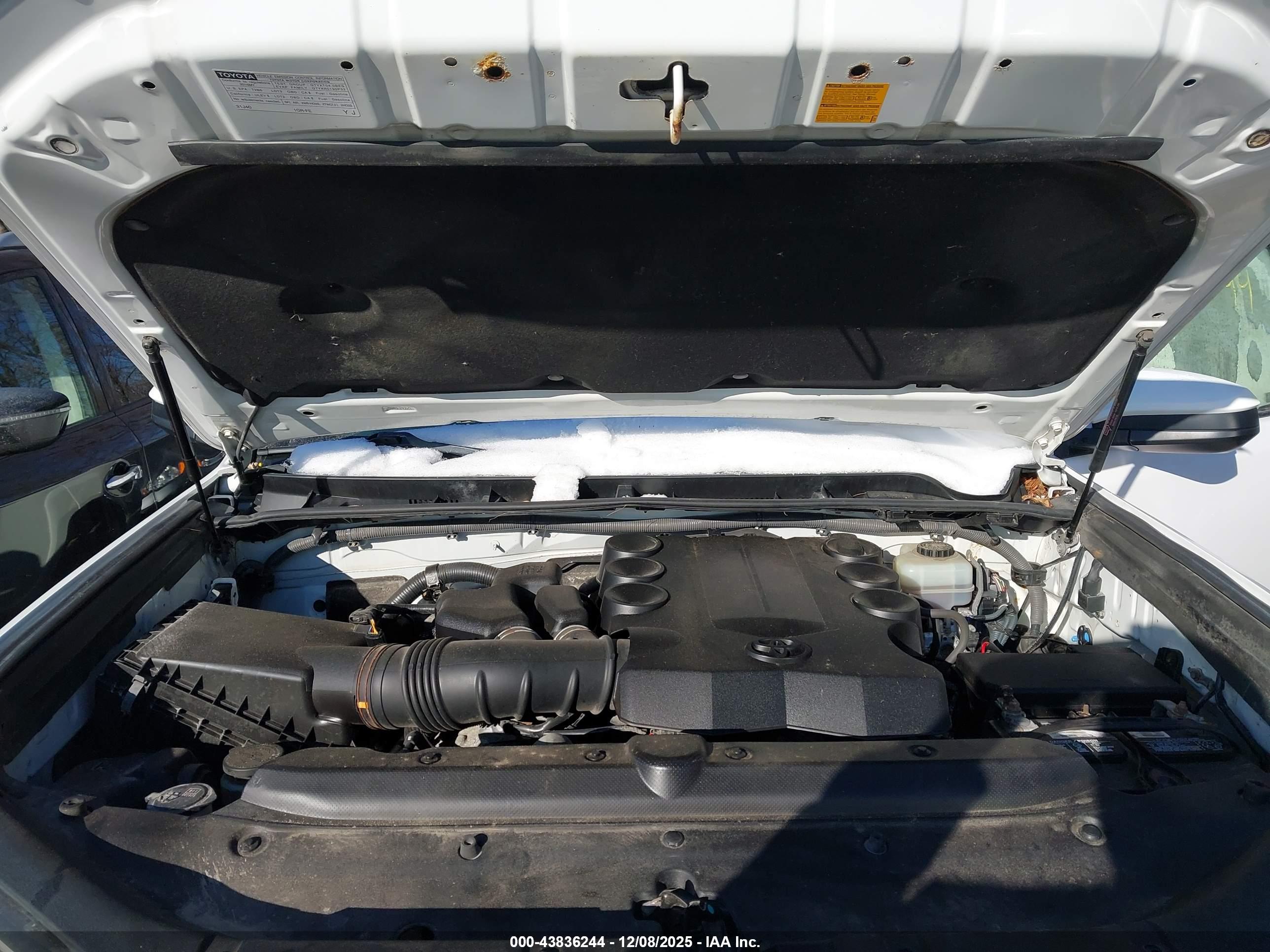 TOYOTA 4RUNNER image 10