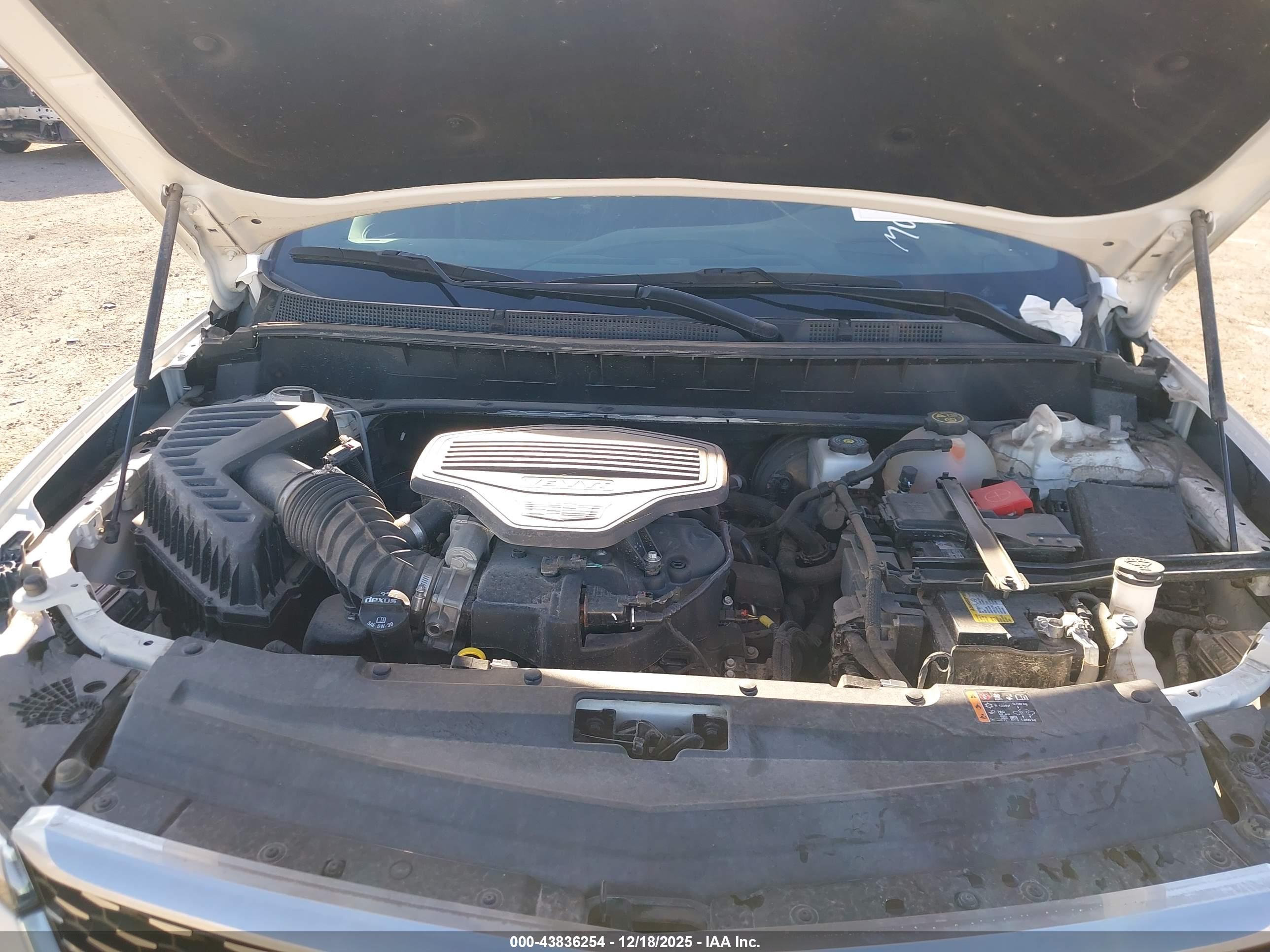CADILLAC XT6 image 10