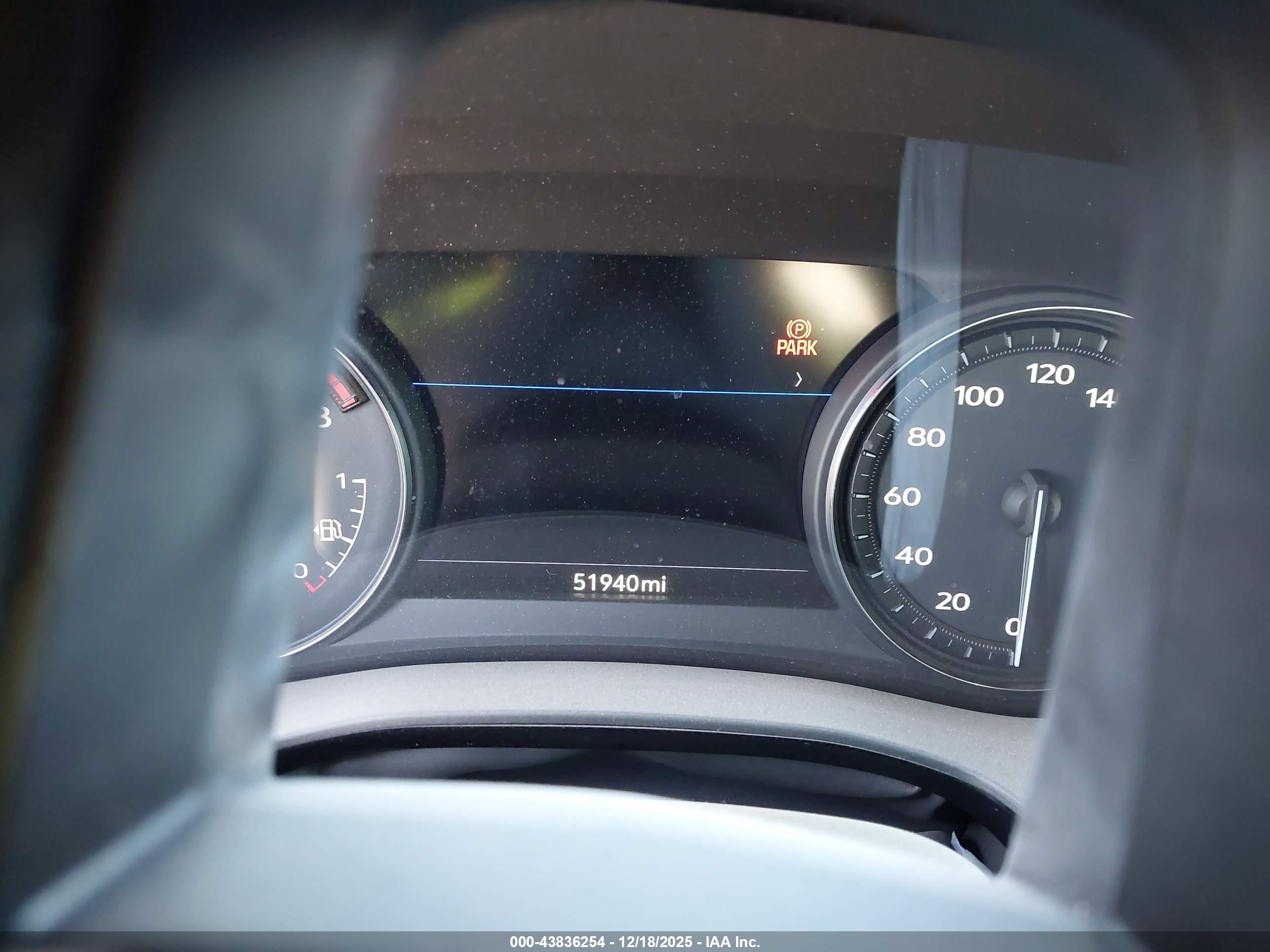 CADILLAC XT6 image 7