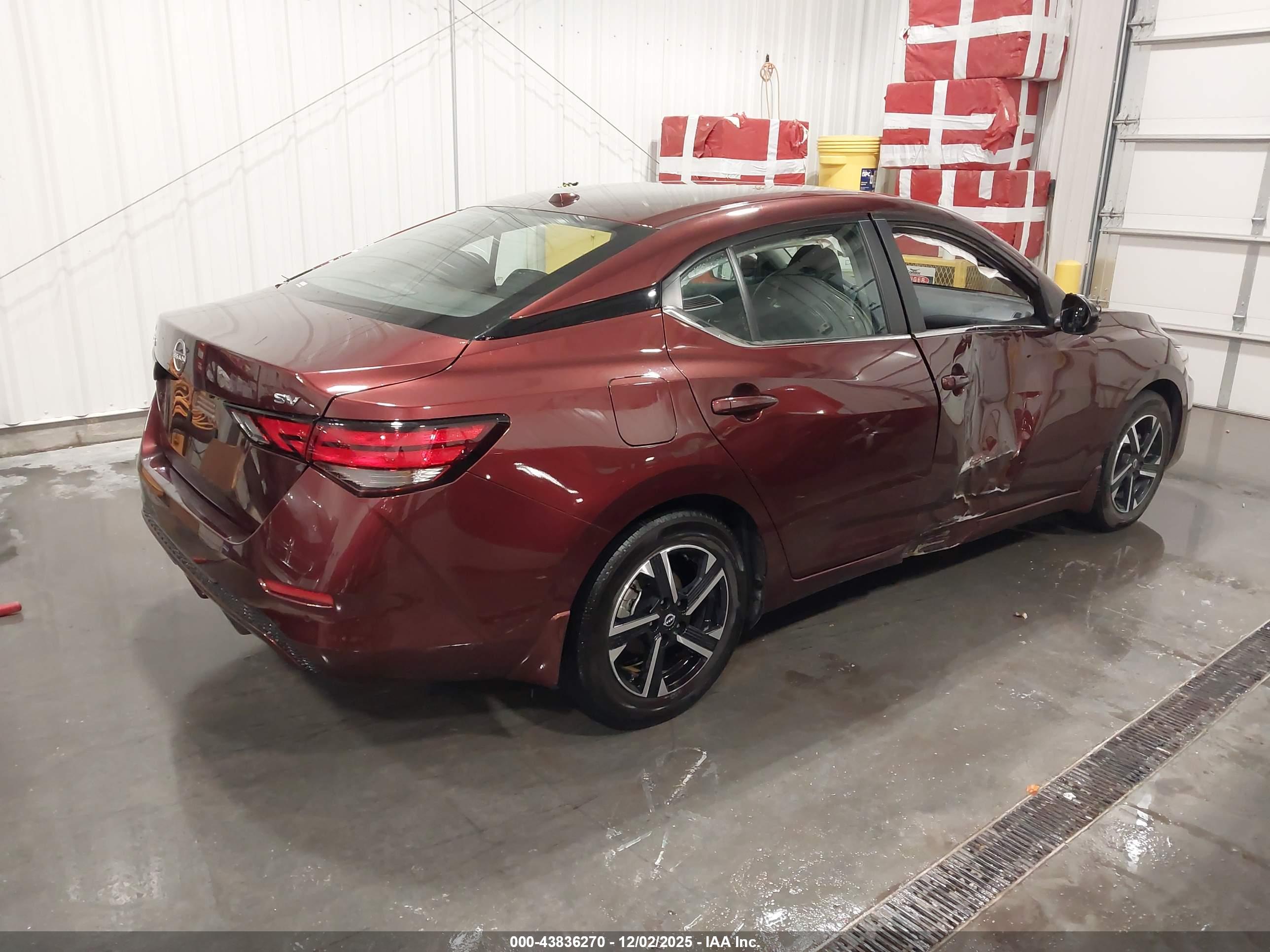 NISSAN SENTRA image 4