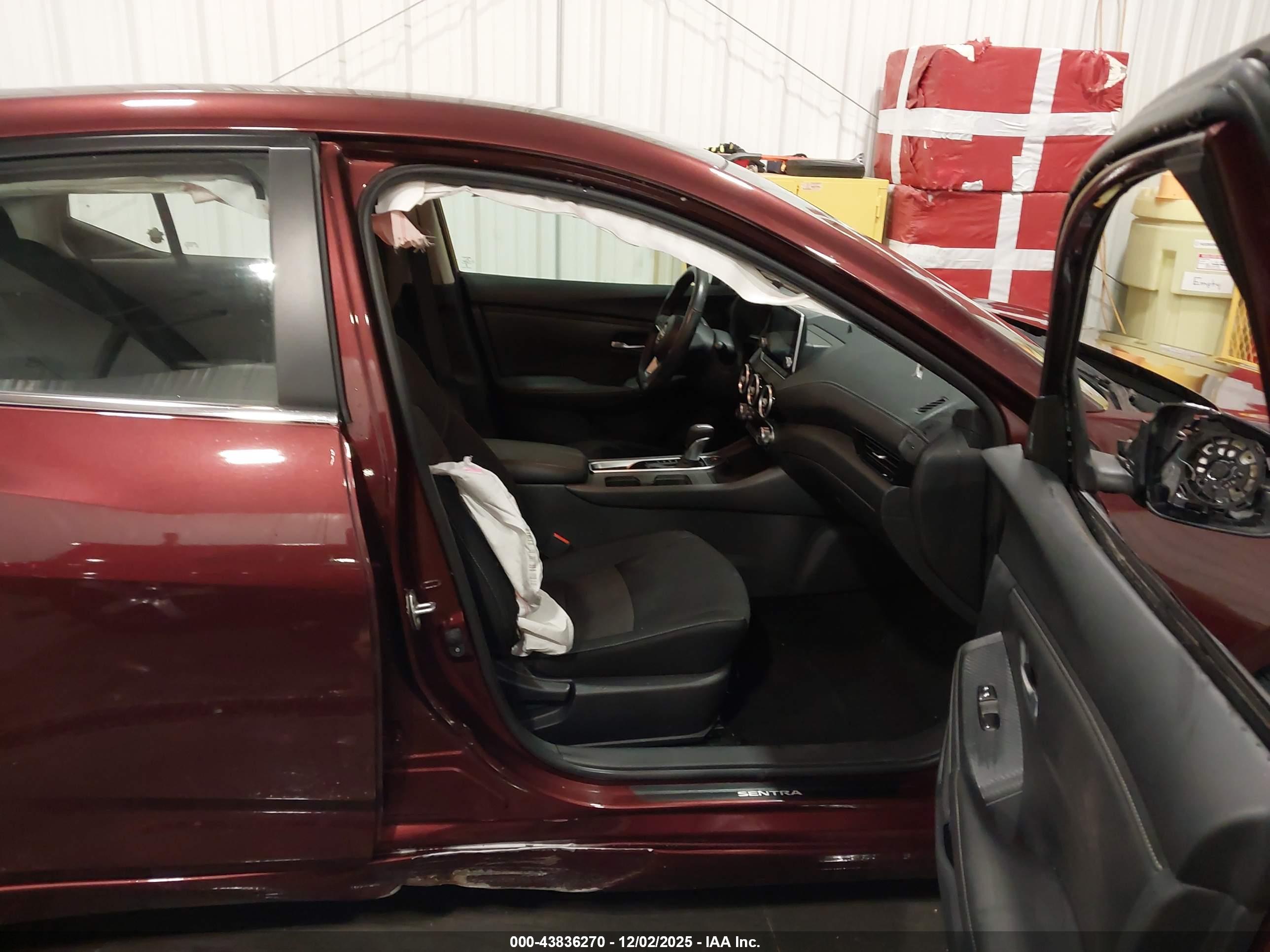 NISSAN SENTRA image 5