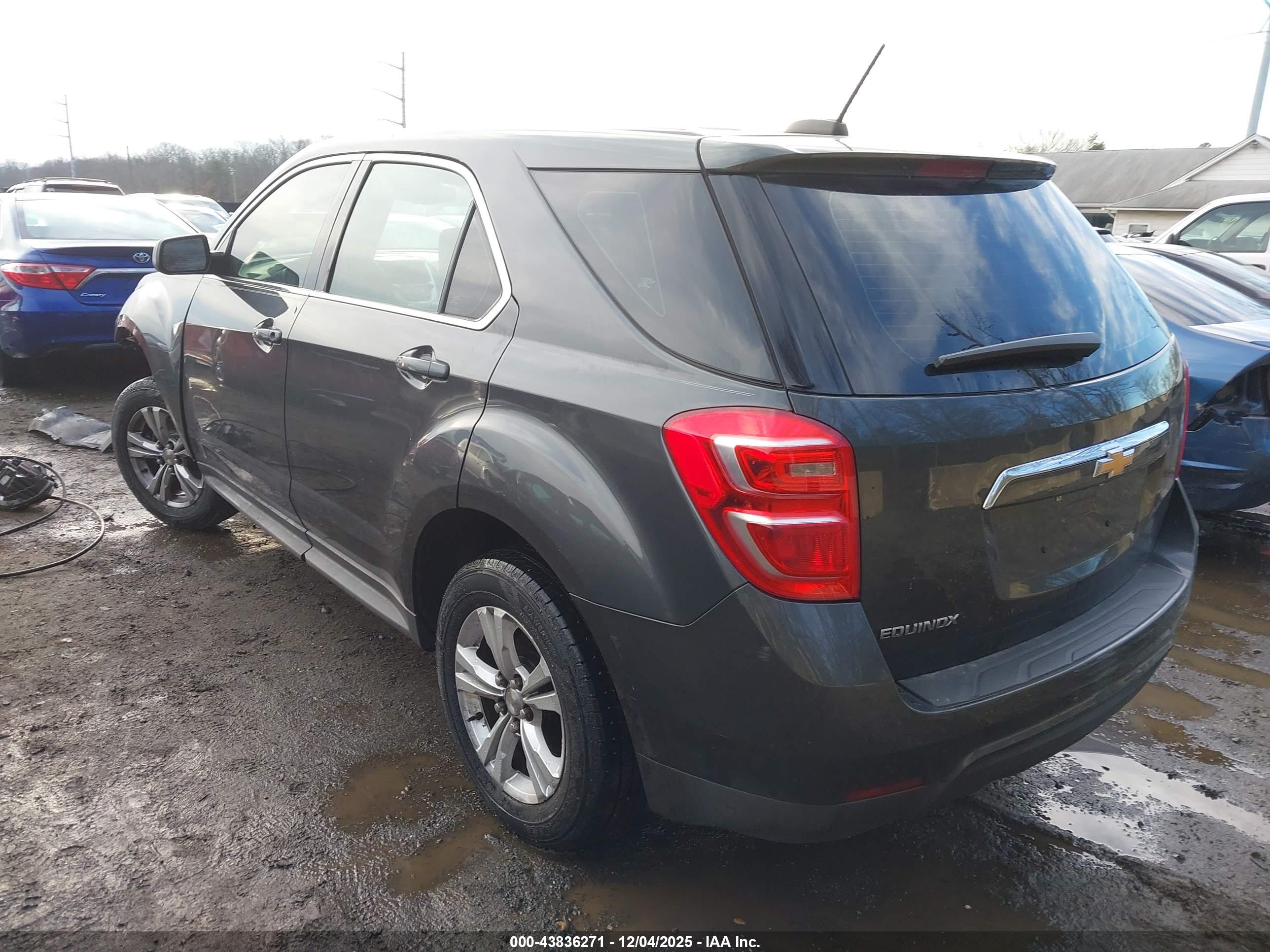 CHEVROLET EQUINOX image 3
