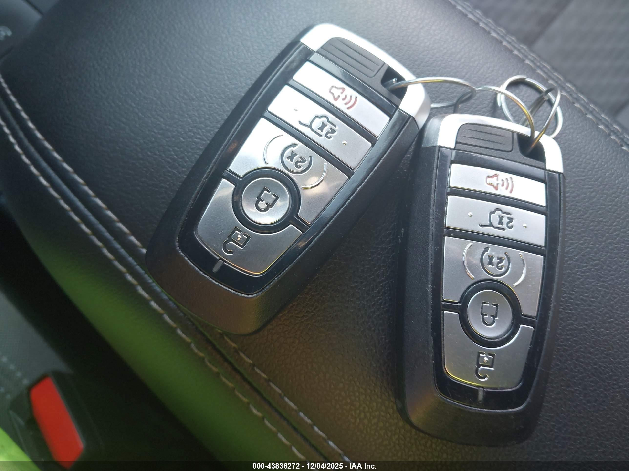 FORD ESCAPE image 11