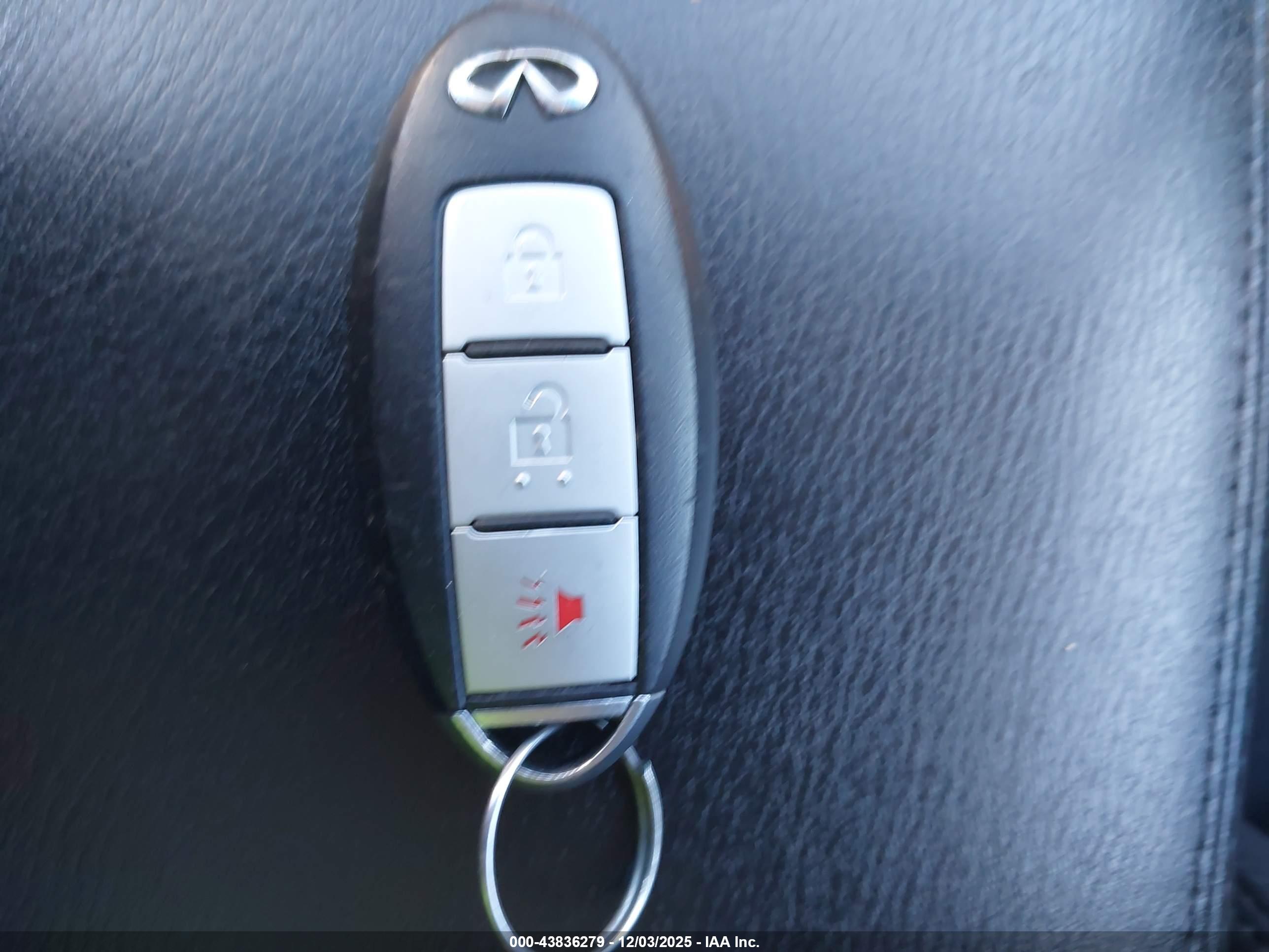 INFINITI QX50 image 11