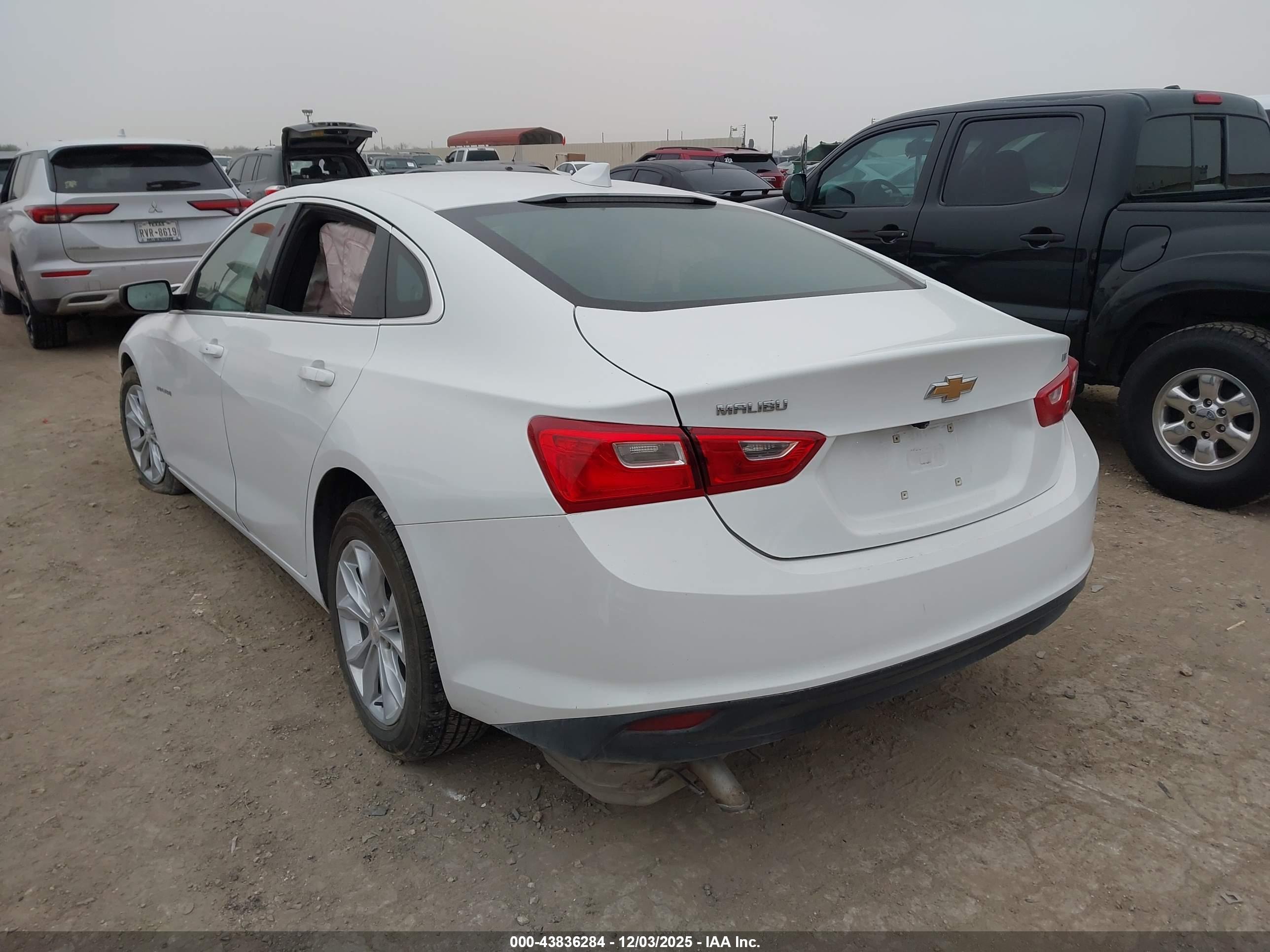 CHEVROLET MALIBU image 3