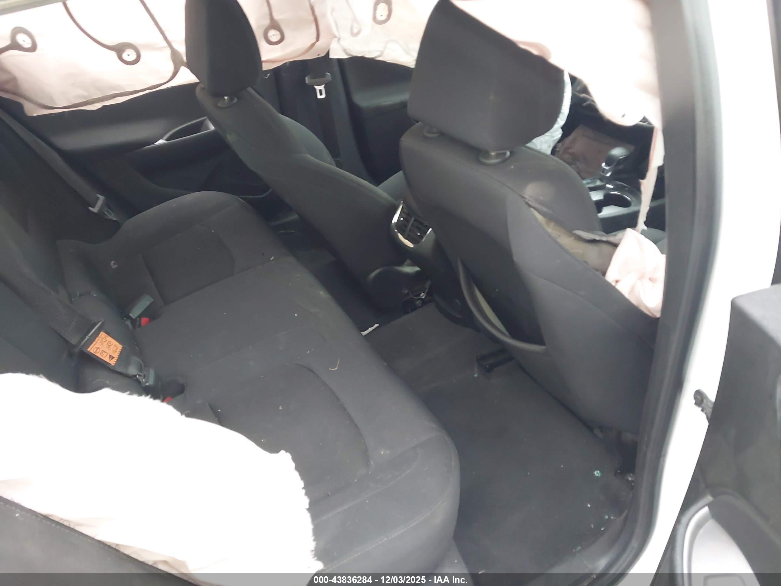 CHEVROLET MALIBU image 8